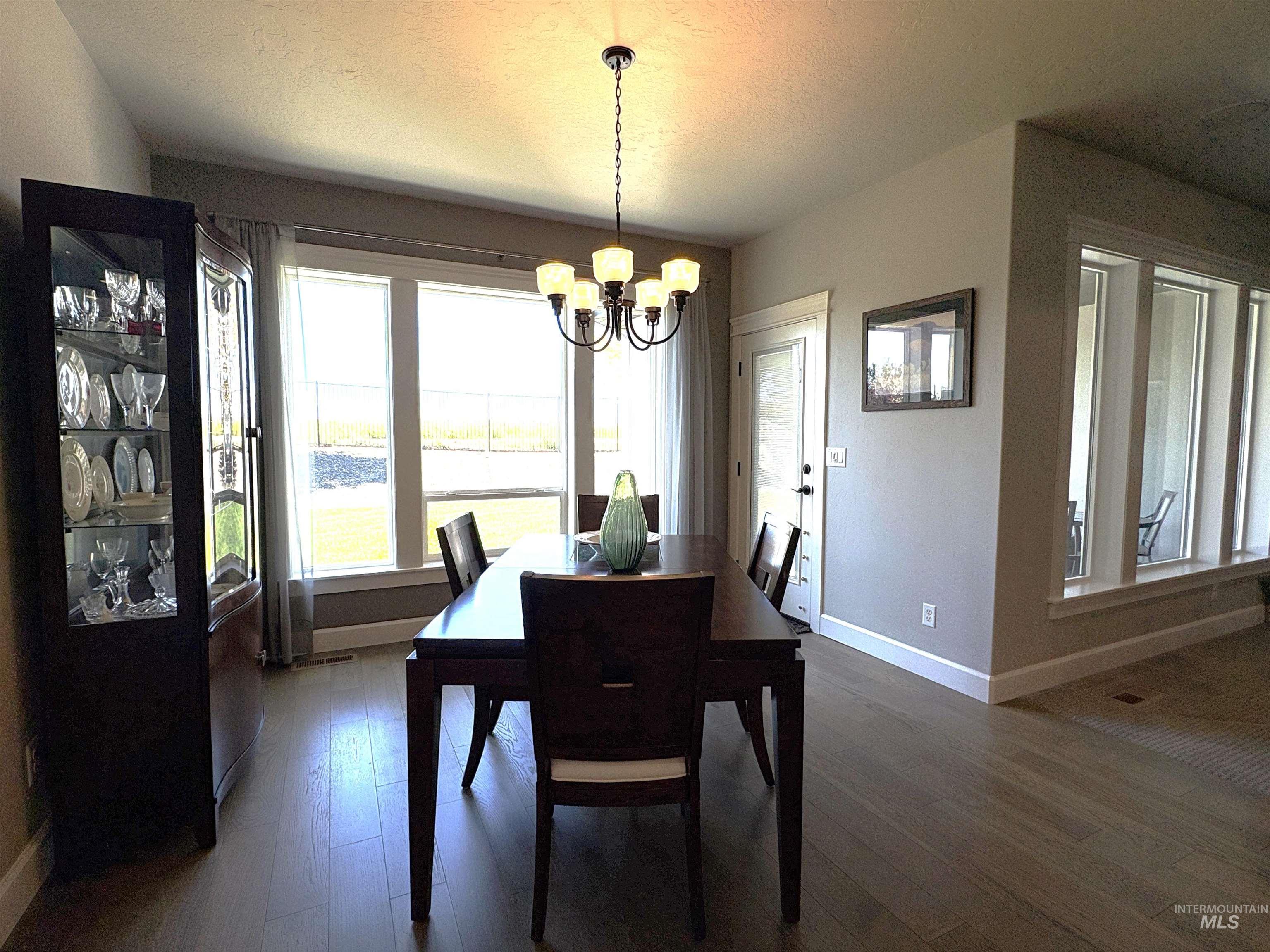 641 E Crest Ridge Dr, Meridian, Idaho 83642, 5 Bedrooms, 3 Bathrooms, Residential For Sale, Price $850,000,MLS 98982539