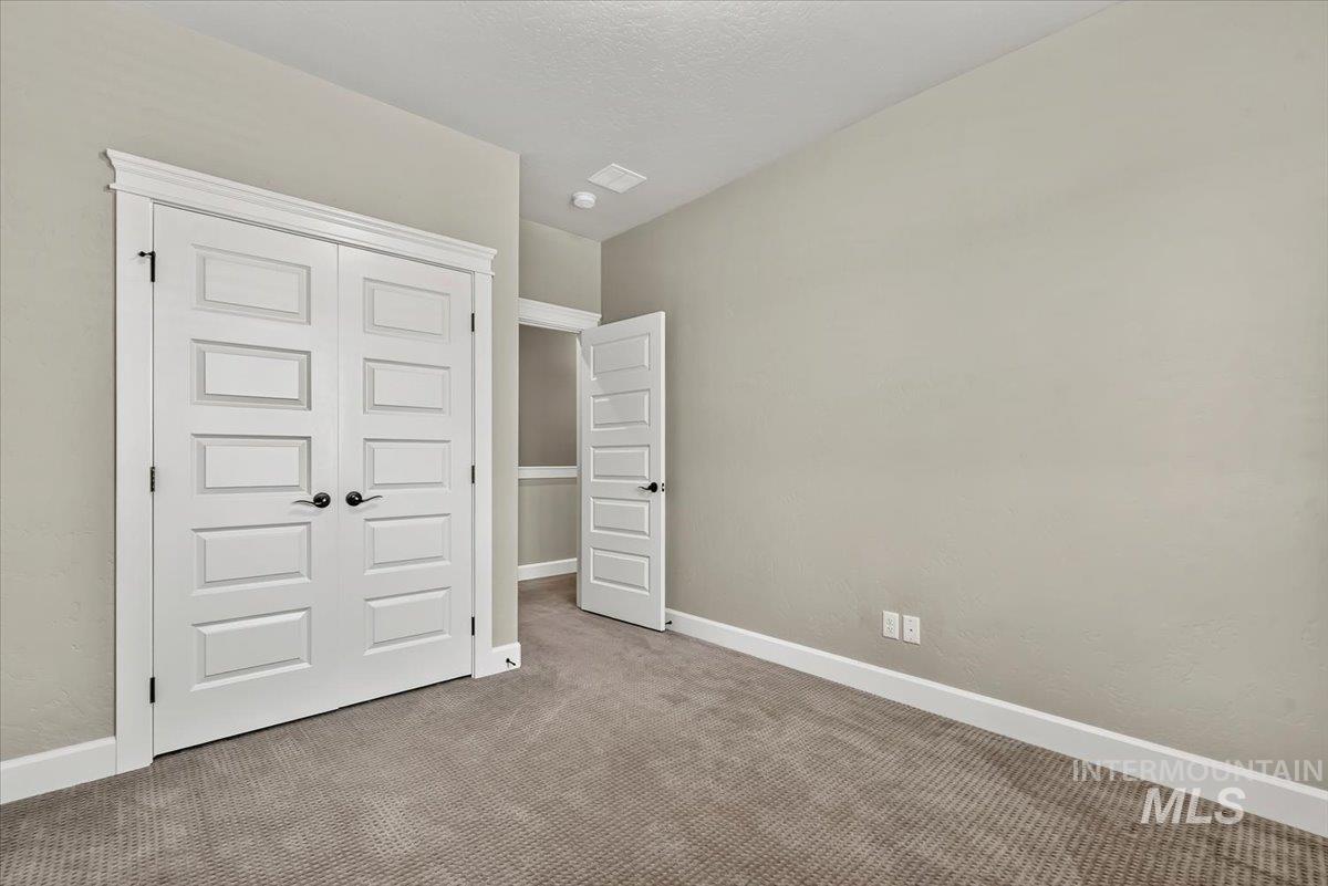 641 E Crest Ridge Dr, Meridian, Idaho 83642, 5 Bedrooms, 3 Bathrooms, Residential For Sale, Price $825,000,MLS 98982539