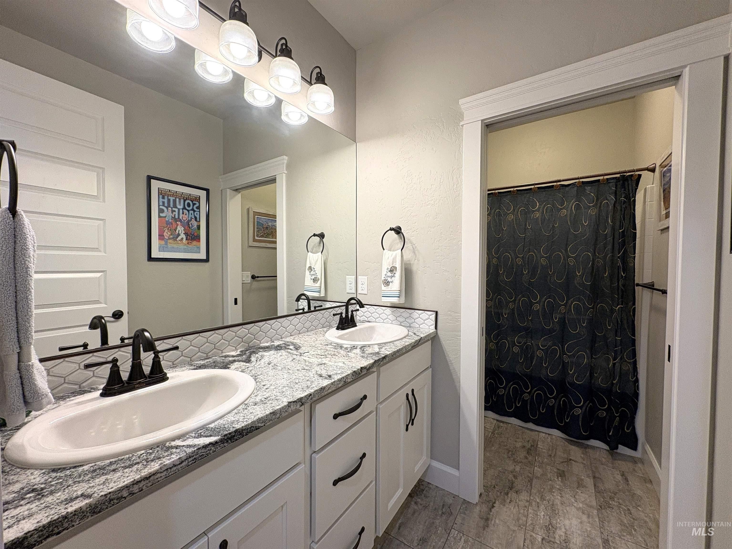 641 E Crest Ridge Dr, Meridian, Idaho 83642, 5 Bedrooms, 3 Bathrooms, Residential For Sale, Price $850,000,MLS 98982539
