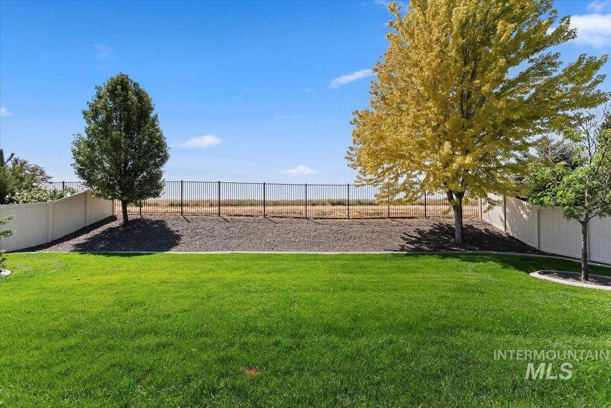 641 E Crest Ridge Dr, Meridian, Idaho 83642, 5 Bedrooms, 3 Bathrooms, Residential For Sale, Price $825,000,MLS 98982539