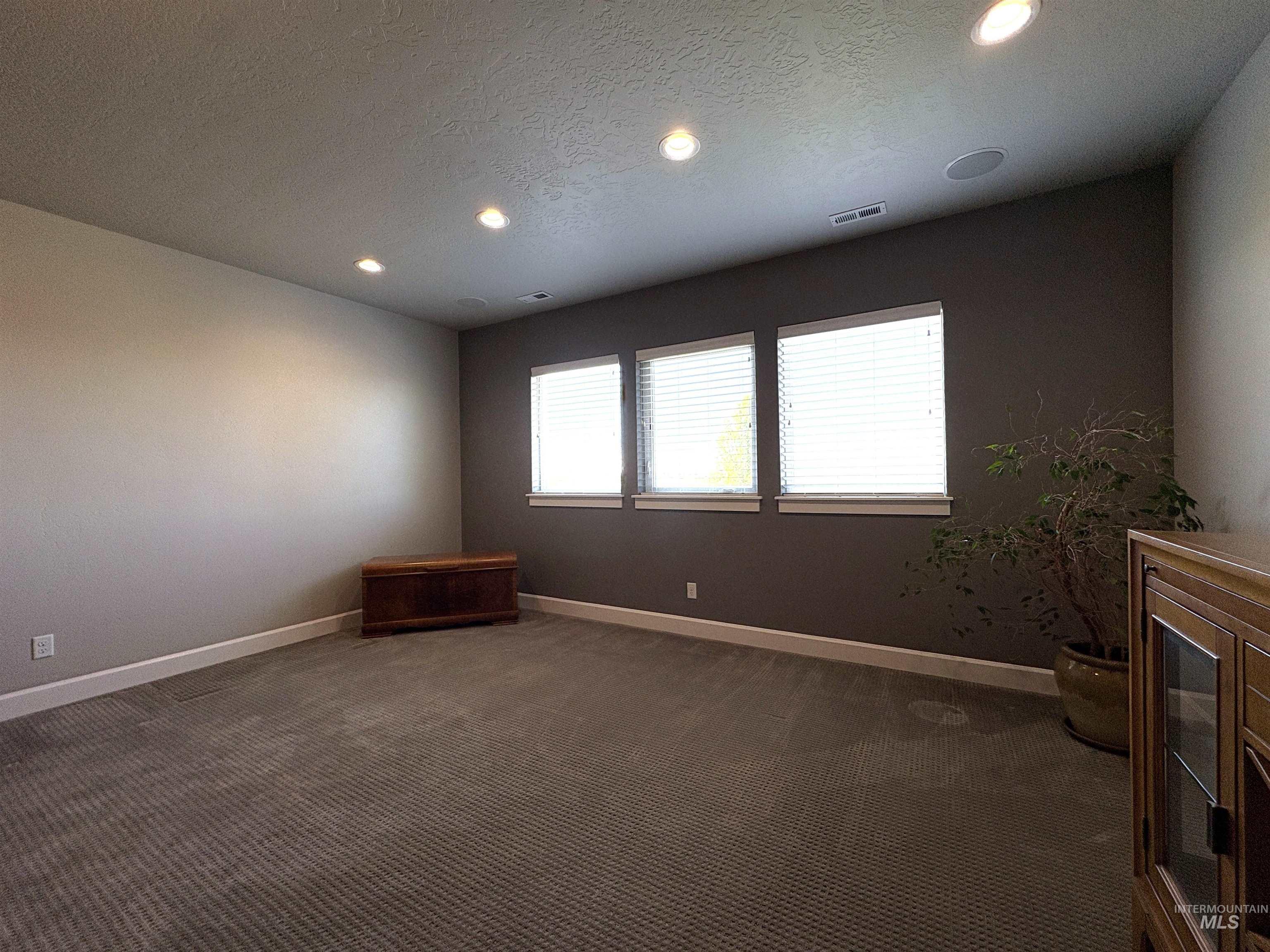641 E Crest Ridge Dr, Meridian, Idaho 83642, 5 Bedrooms, 3 Bathrooms, Residential For Sale, Price $850,000,MLS 98982539