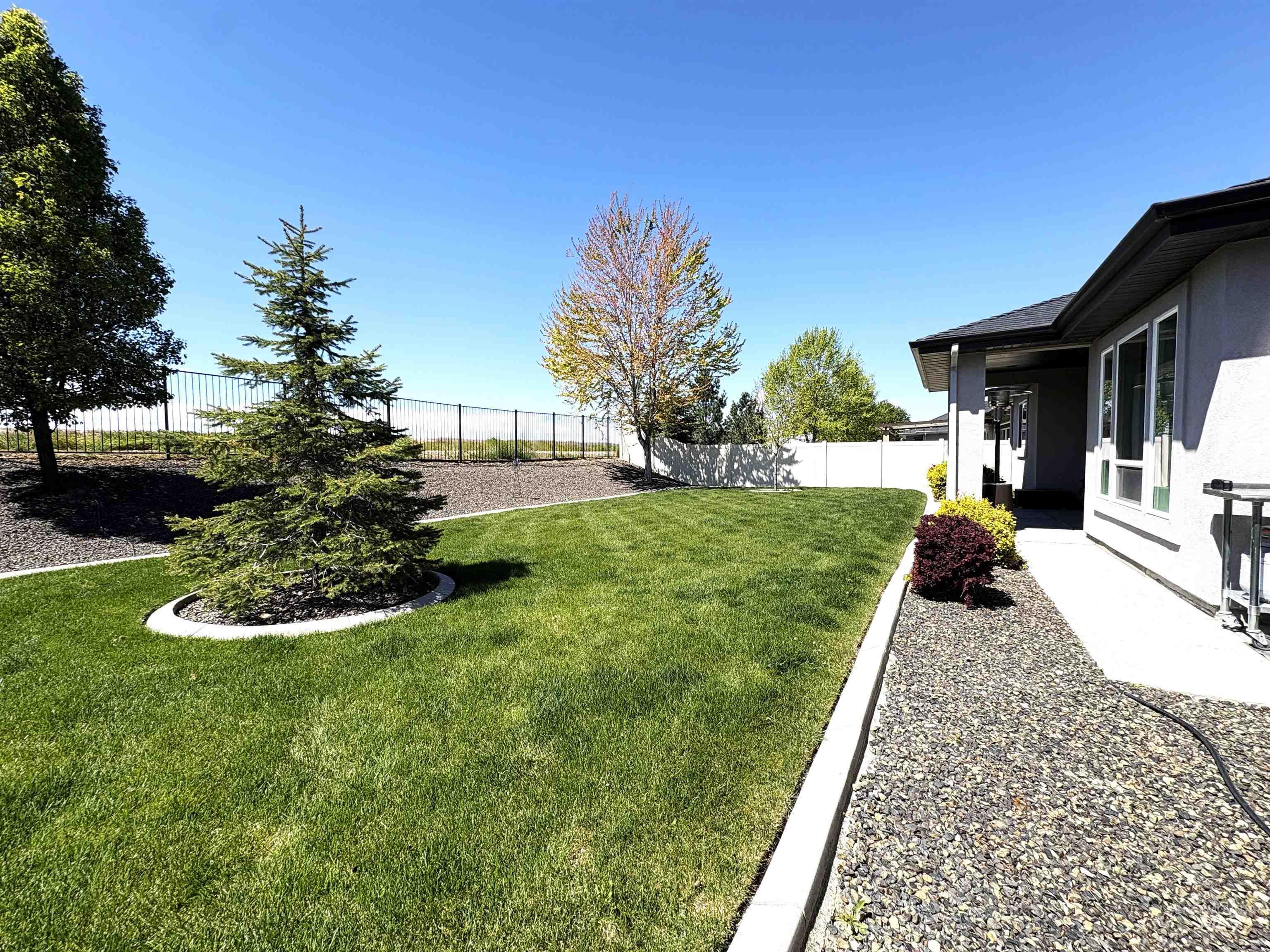 641 E Crest Ridge Dr, Meridian, Idaho 83642, 5 Bedrooms, 3 Bathrooms, Residential For Sale, Price $850,000,MLS 98982539