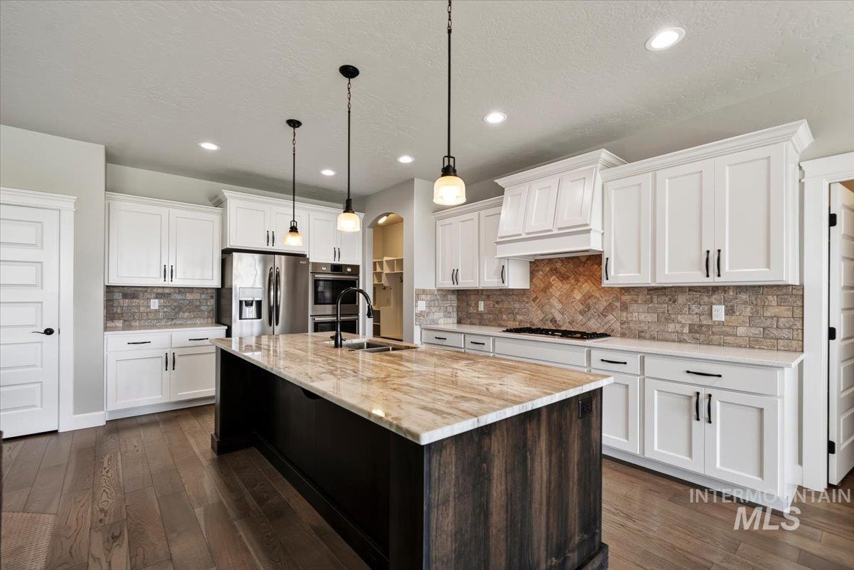 641 E Crest Ridge Dr, Meridian, Idaho 83642, 5 Bedrooms, 3 Bathrooms, Residential For Sale, Price $825,000,MLS 98982539