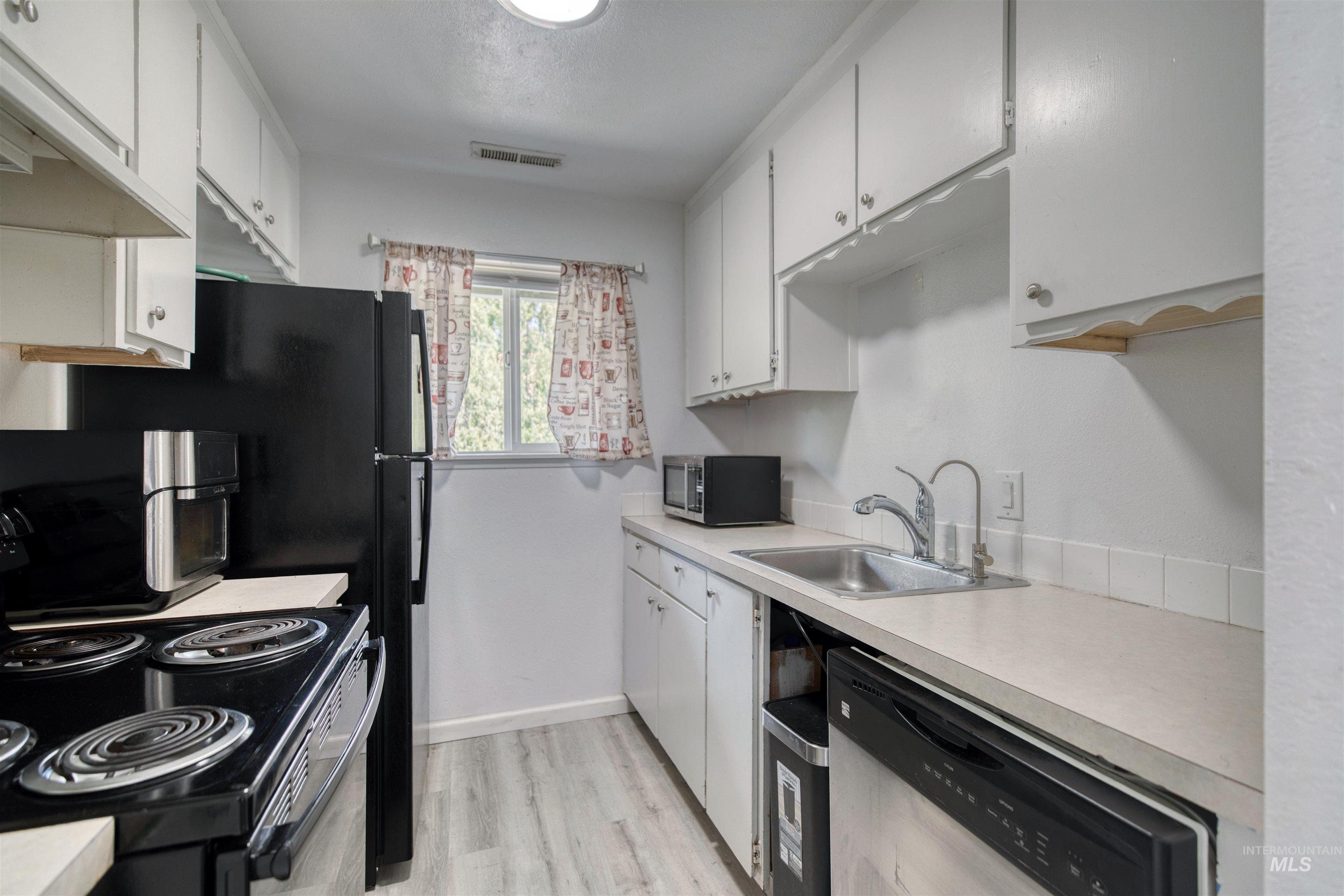 5268 W Kootenai St., Boise, Idaho 83705, 2 Bedrooms, 1 Bathroom, Residential For Sale, Price $274,900, 98982540