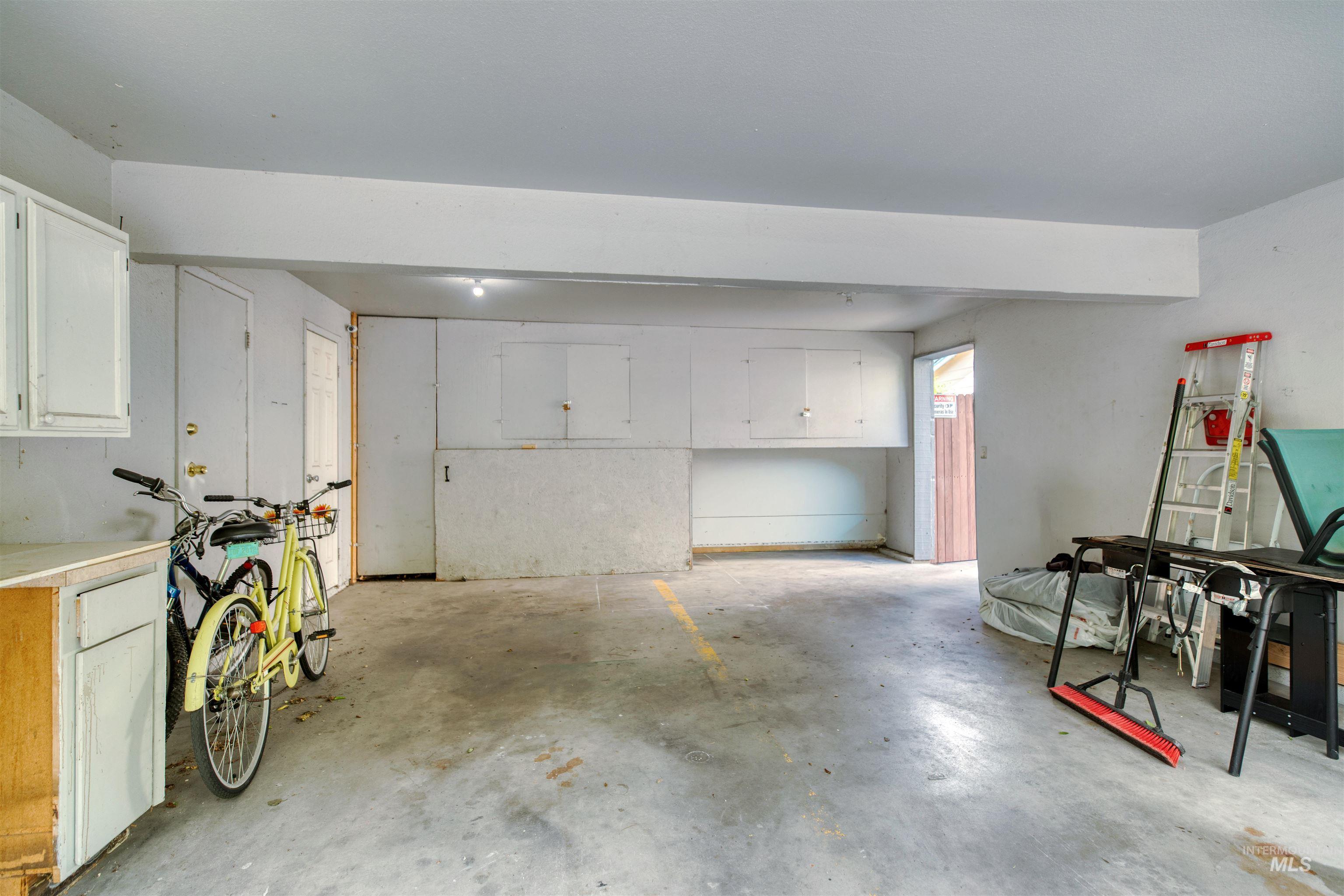 5268 W Kootenai St., Boise, Idaho 83705, 2 Bedrooms, 1 Bathroom, Residential For Sale, Price $274,900, 98982540