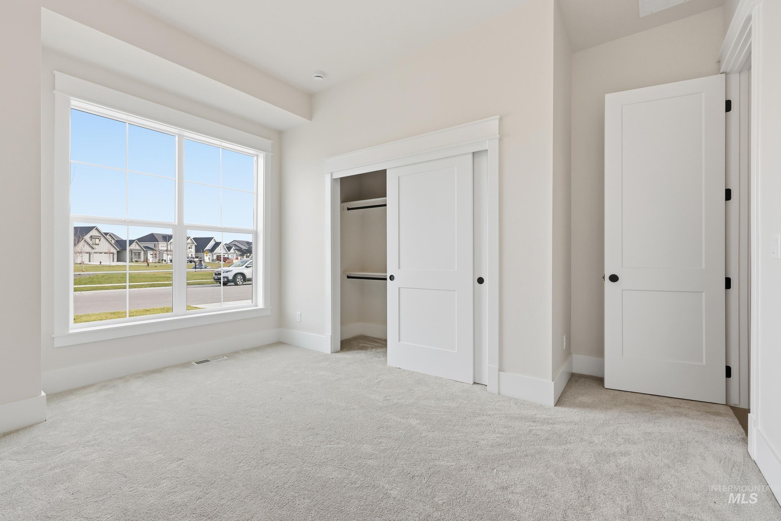 1064 E Snag St, Meridian, Idaho 83642, 4 Bedrooms, 3.5 Bathrooms, Residential For Sale, Price $949,777, 98982542