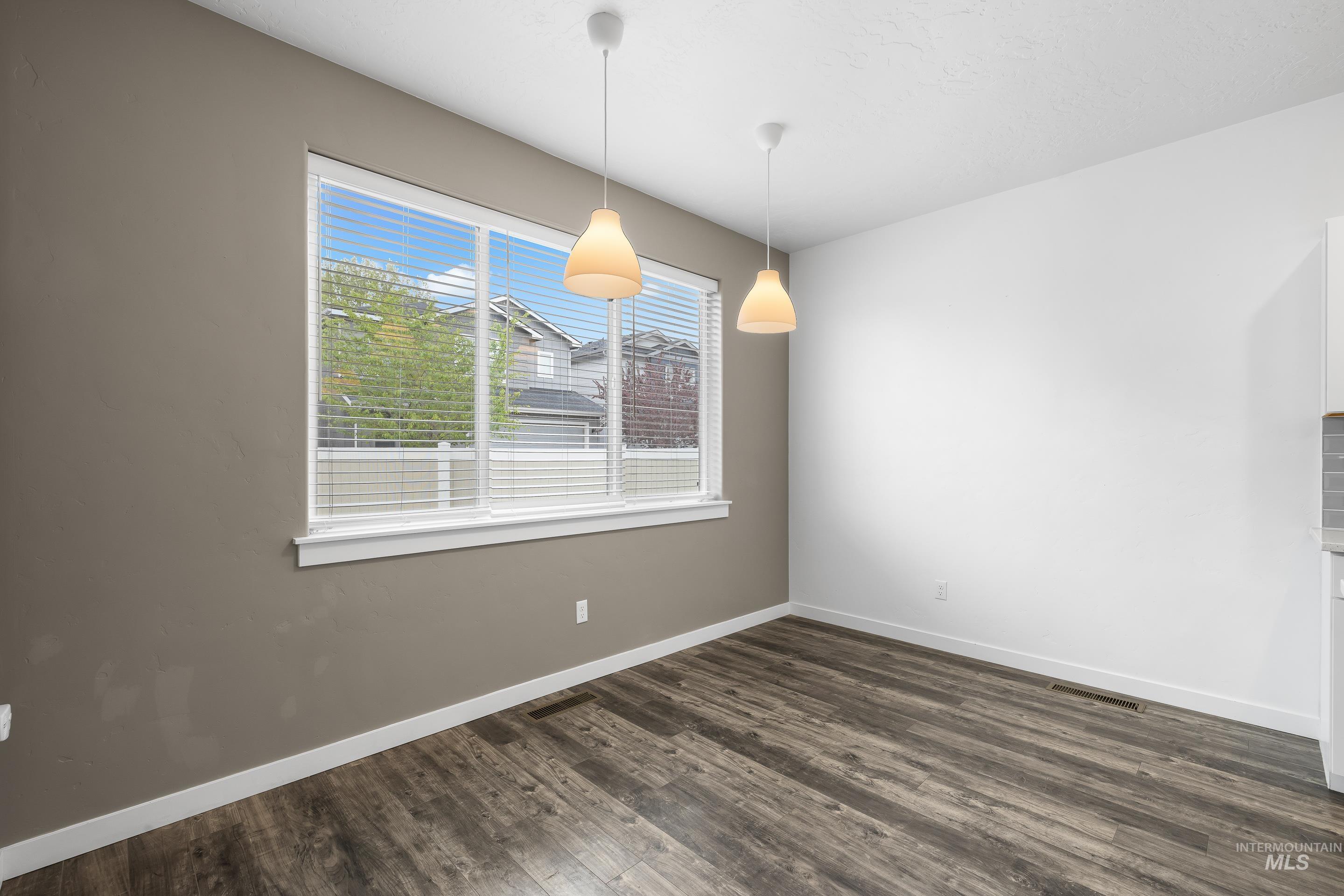 2068 W Bella Lane, Nampa, Idaho 83651, 3 Bedrooms, 2.5 Bathrooms, Residential For Sale, Price $379,000, 98982543