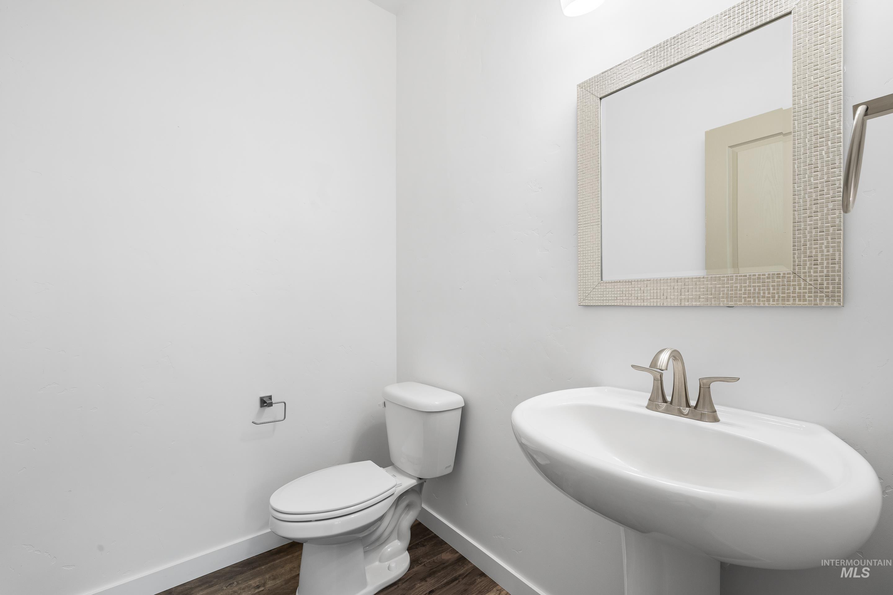 2068 W Bella Lane, Nampa, Idaho 83651, 3 Bedrooms, 2.5 Bathrooms, Residential For Sale, Price $379,000, 98982543