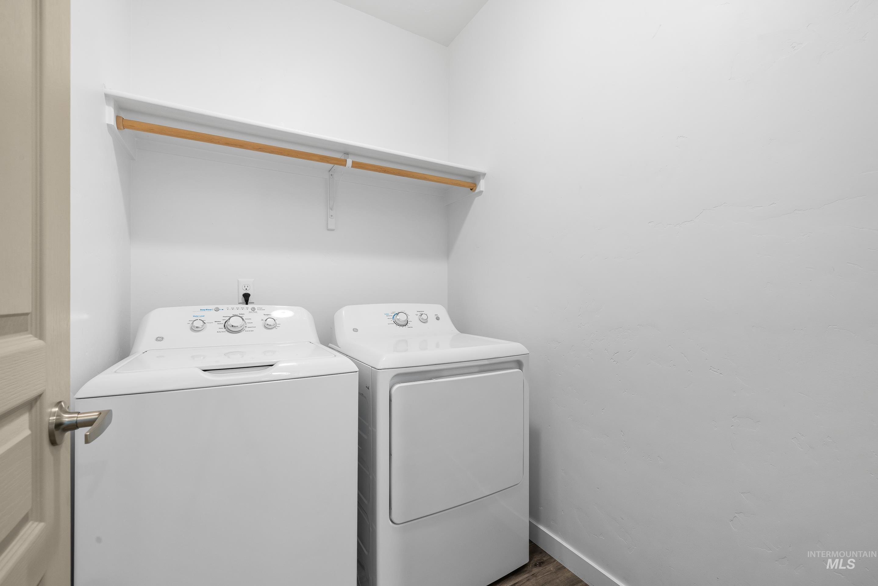 2068 W Bella Lane, Nampa, Idaho 83651, 3 Bedrooms, 2.5 Bathrooms, Residential For Sale, Price $379,000, 98982543