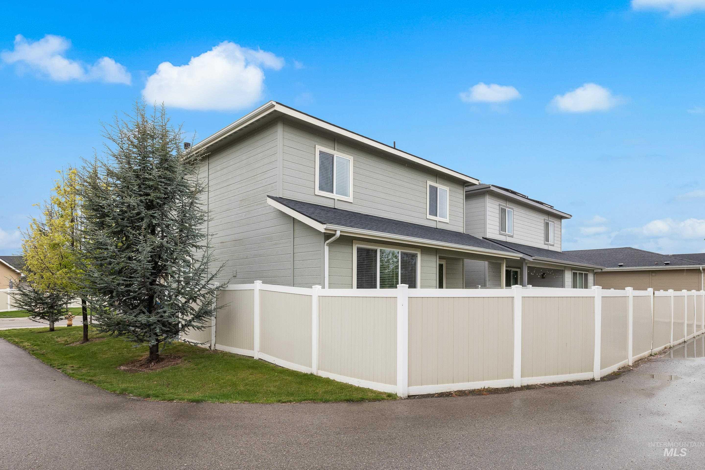 2068 W Bella Lane, Nampa, Idaho 83651, 3 Bedrooms, 2.5 Bathrooms, Residential For Sale, Price $379,000, 98982543