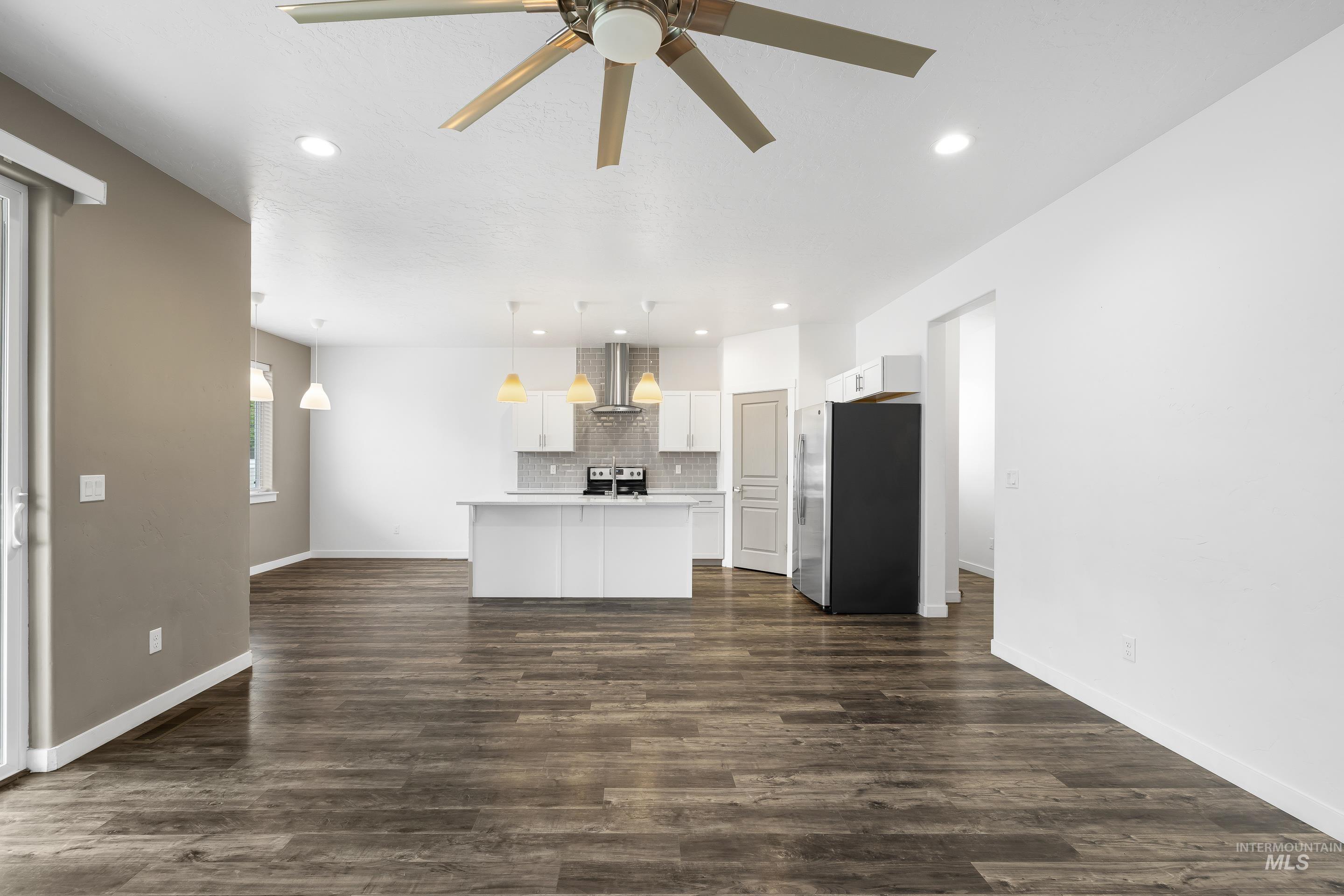 2068 W Bella Lane, Nampa, Idaho 83651, 3 Bedrooms, 2.5 Bathrooms, Residential For Sale, Price $379,000, 98982543