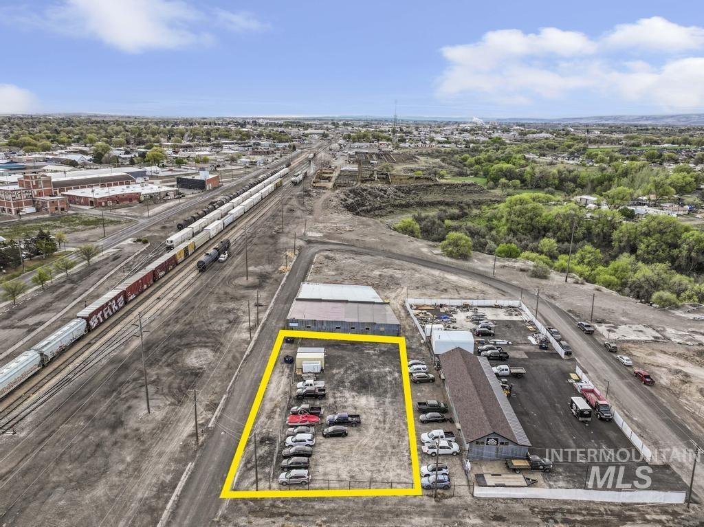 204 Railroad Avenue, Twin Falls, Idaho 83301, Business/Commercial For Sale, Price $160,000,MLS 98982544