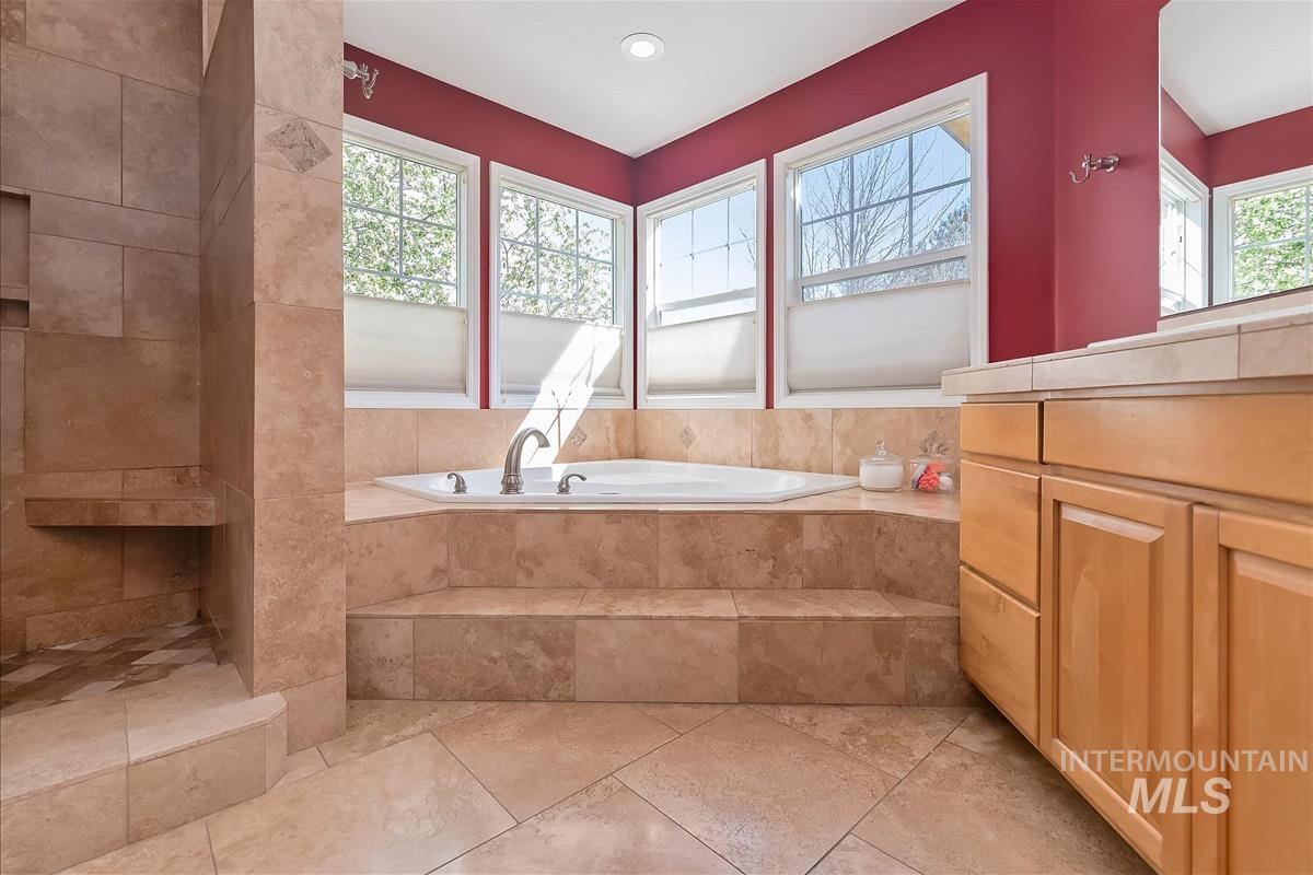 2063 N Parkforest Way, Eagle, Idaho 83616, 7 Bedrooms, 4.5 Bathrooms, Residential For Sale, Price $1,249,000, 98982545