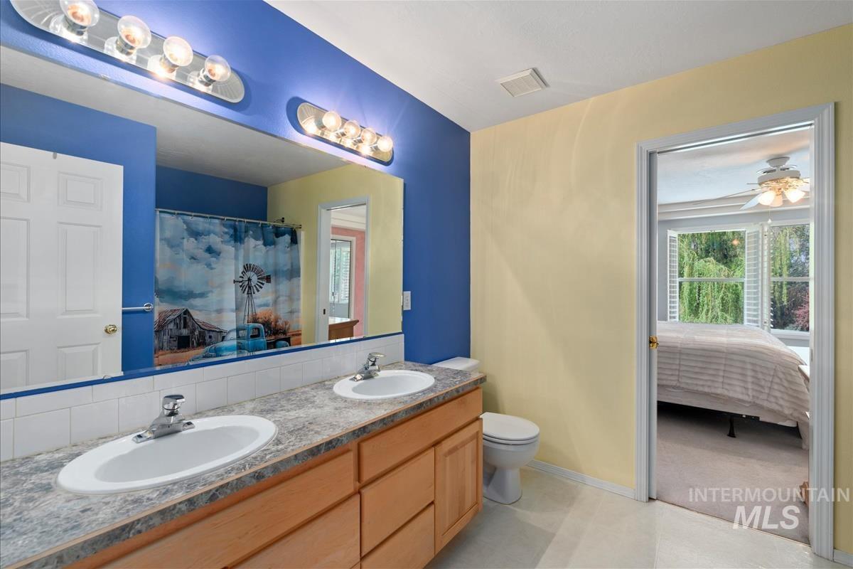 2063 N Parkforest Way, Eagle, Idaho 83616, 7 Bedrooms, 4.5 Bathrooms, Residential For Sale, Price $1,249,000, 98982545