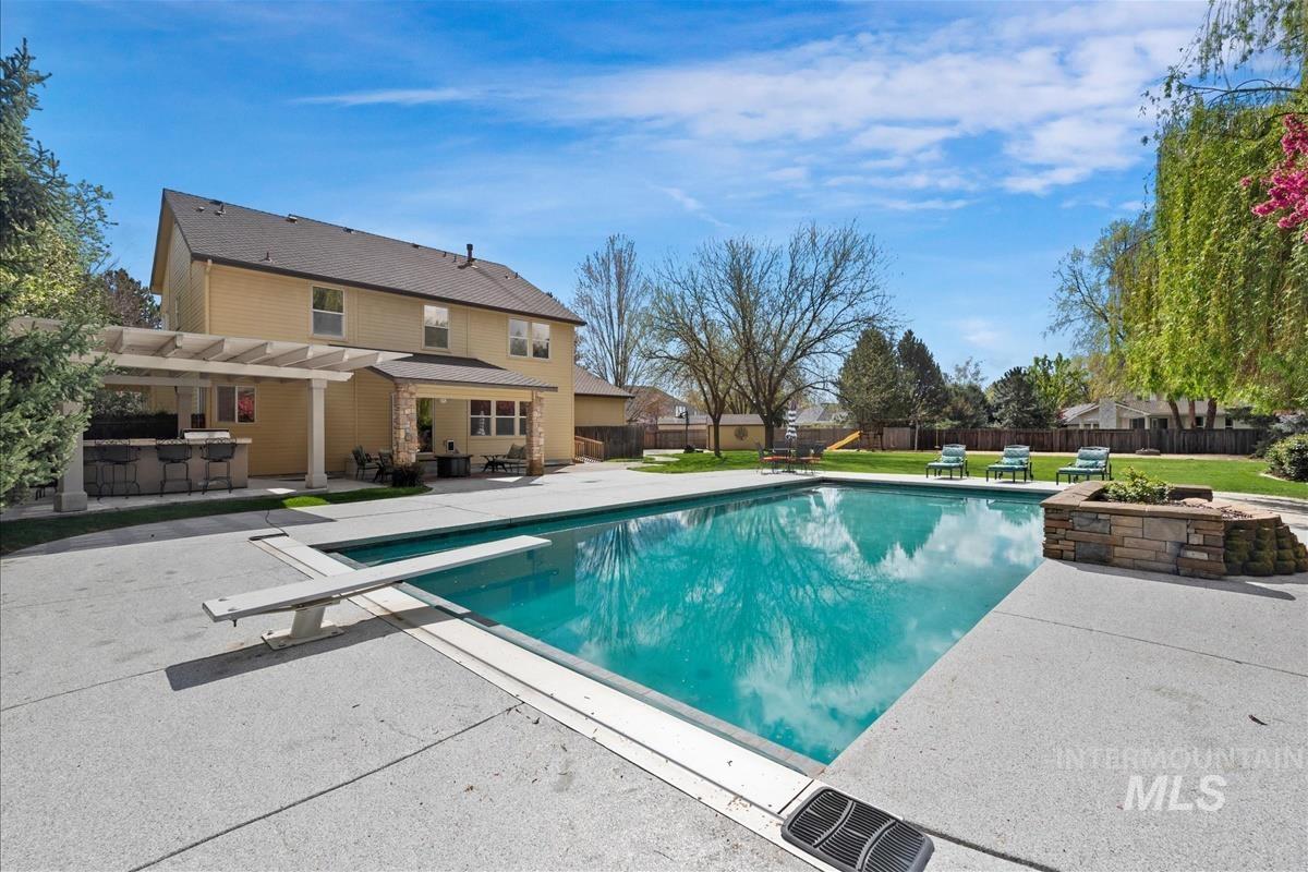 2063 N Parkforest Way, Eagle, Idaho 83616, 7 Bedrooms, 4.5 Bathrooms, Residential For Sale, Price $1,249,000, 98982545