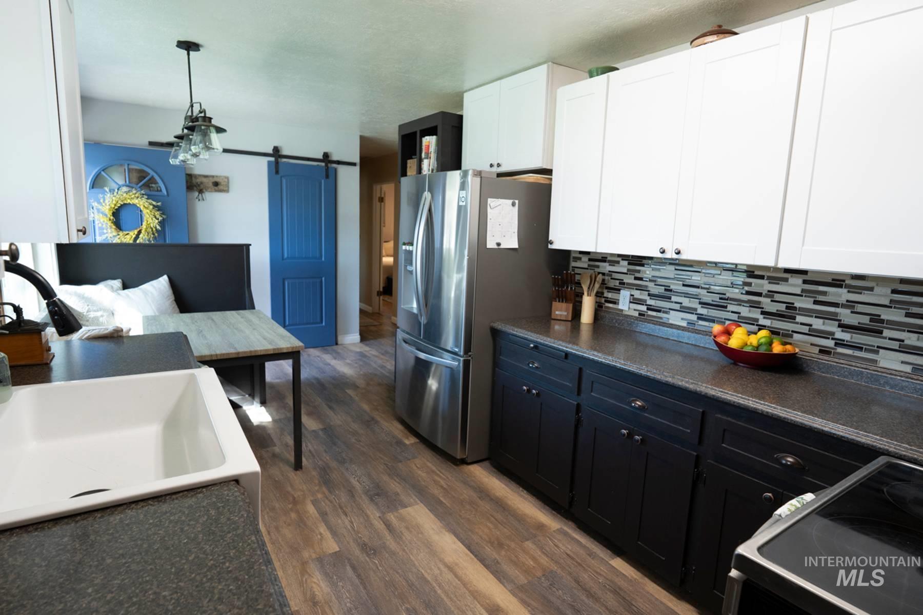 976 Desert View Dr., Twin Falls, Idaho 83301, 4 Bedrooms, 3 Bathrooms, Residential For Sale, Price $449,000,MLS 98982546