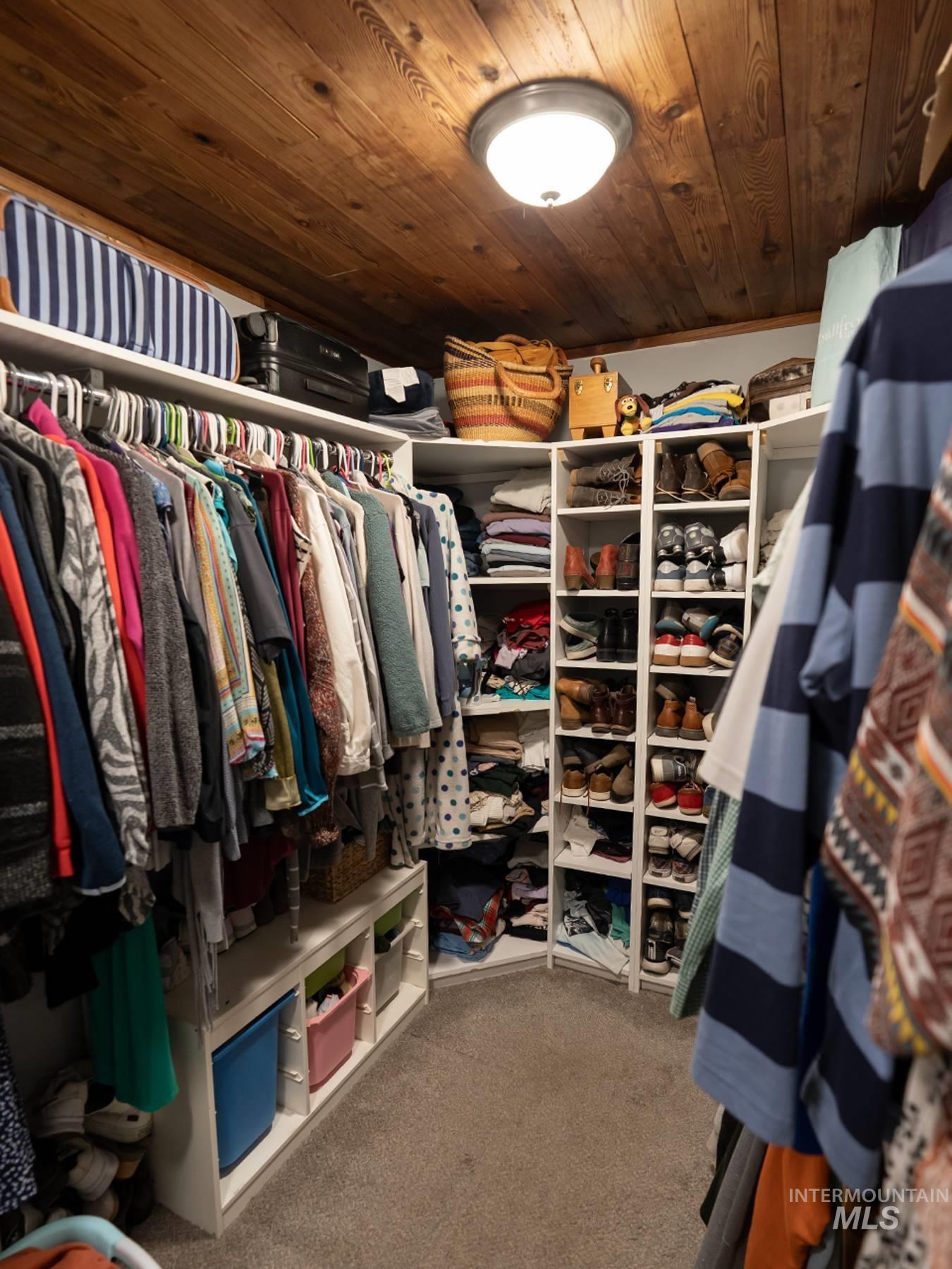 976 Desert View Dr., Twin Falls, Idaho 83301, 4 Bedrooms, 3 Bathrooms, Residential For Sale, Price $449,000,MLS 98982546