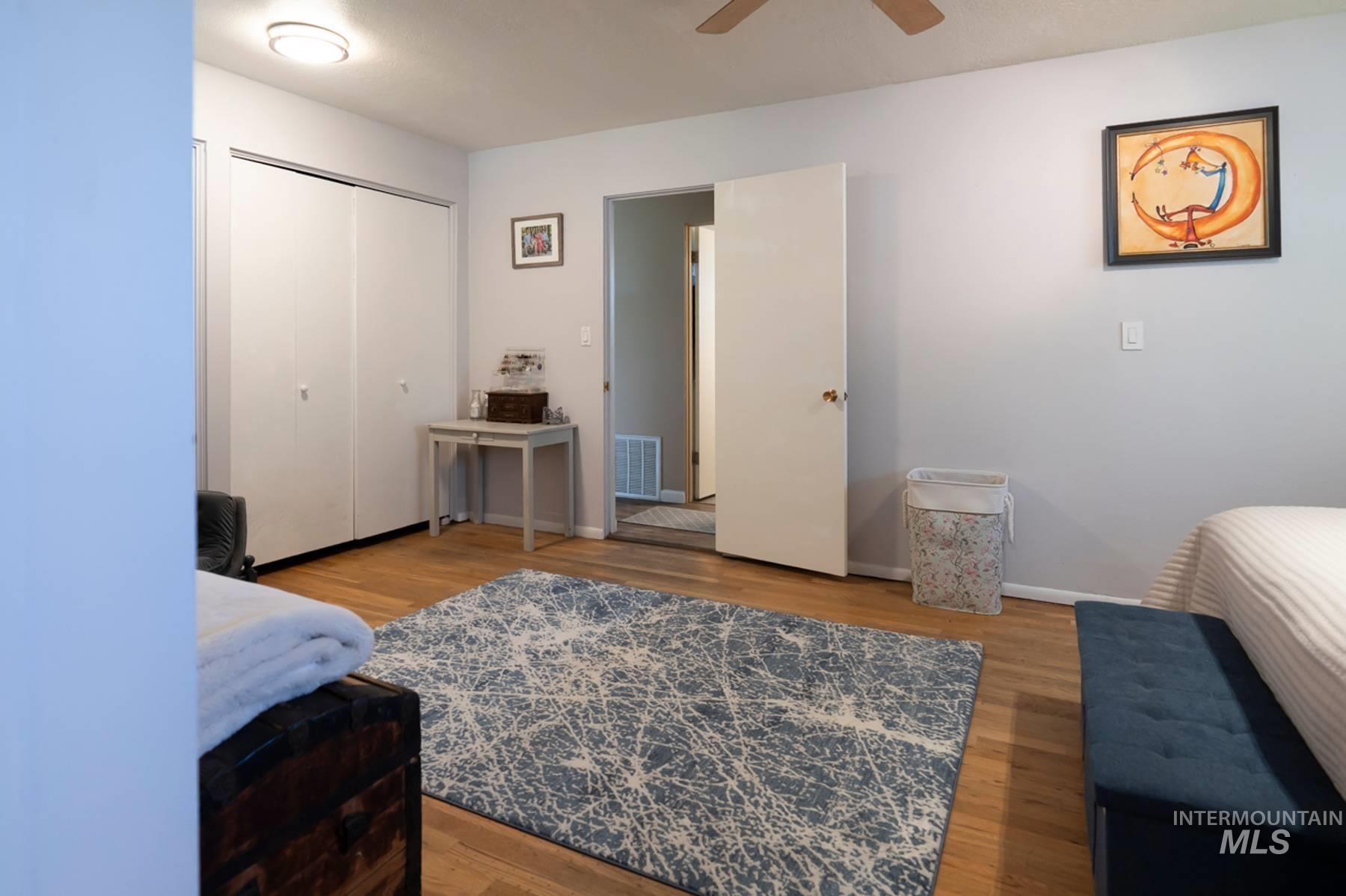 976 Desert View Dr., Twin Falls, Idaho 83301, 4 Bedrooms, 3 Bathrooms, Residential For Sale, Price $449,000,MLS 98982546