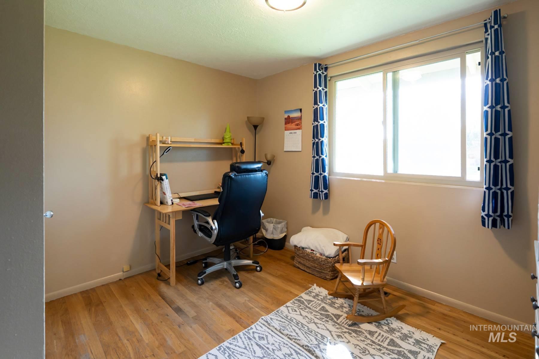 976 Desert View Dr., Twin Falls, Idaho 83301, 4 Bedrooms, 3 Bathrooms, Residential For Sale, Price $449,000,MLS 98982546