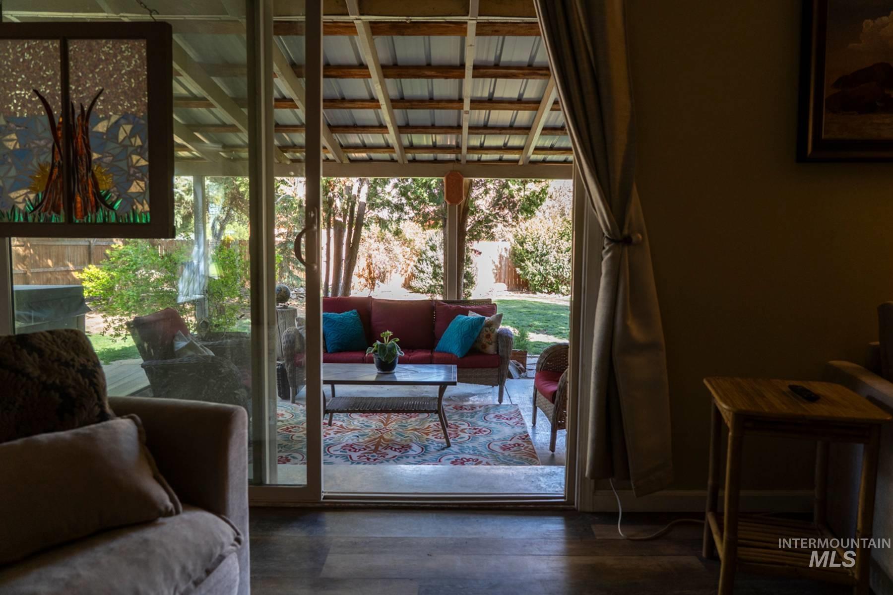 976 Desert View Dr., Twin Falls, Idaho 83301, 4 Bedrooms, 3 Bathrooms, Residential For Sale, Price $449,000,MLS 98982546