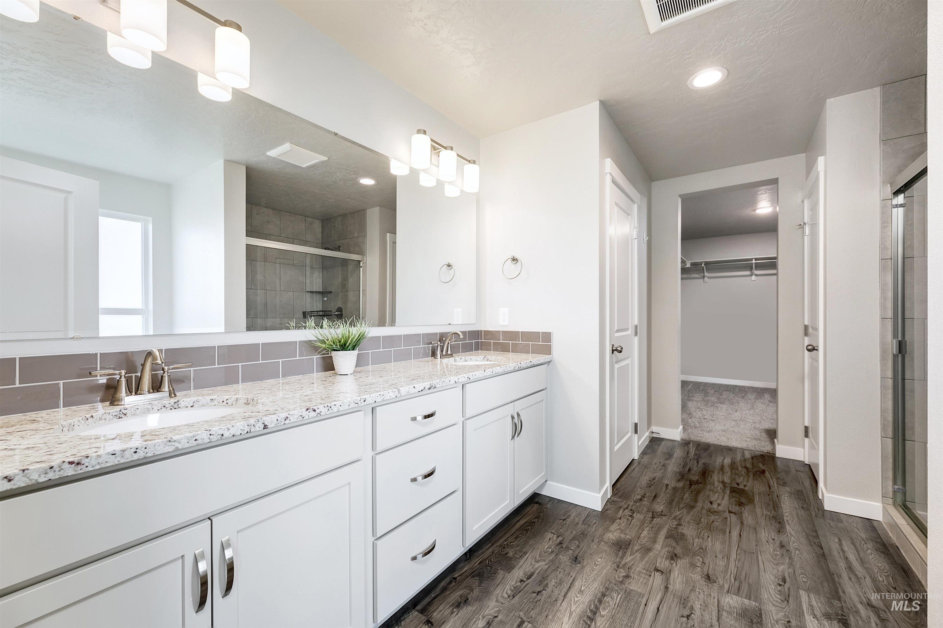 10385 W Mauve Clover Lane, Star, Idaho 83669, 4 Bedrooms, 2.5 Bathrooms, Residential For Sale, Price $569,500,MLS 98982547