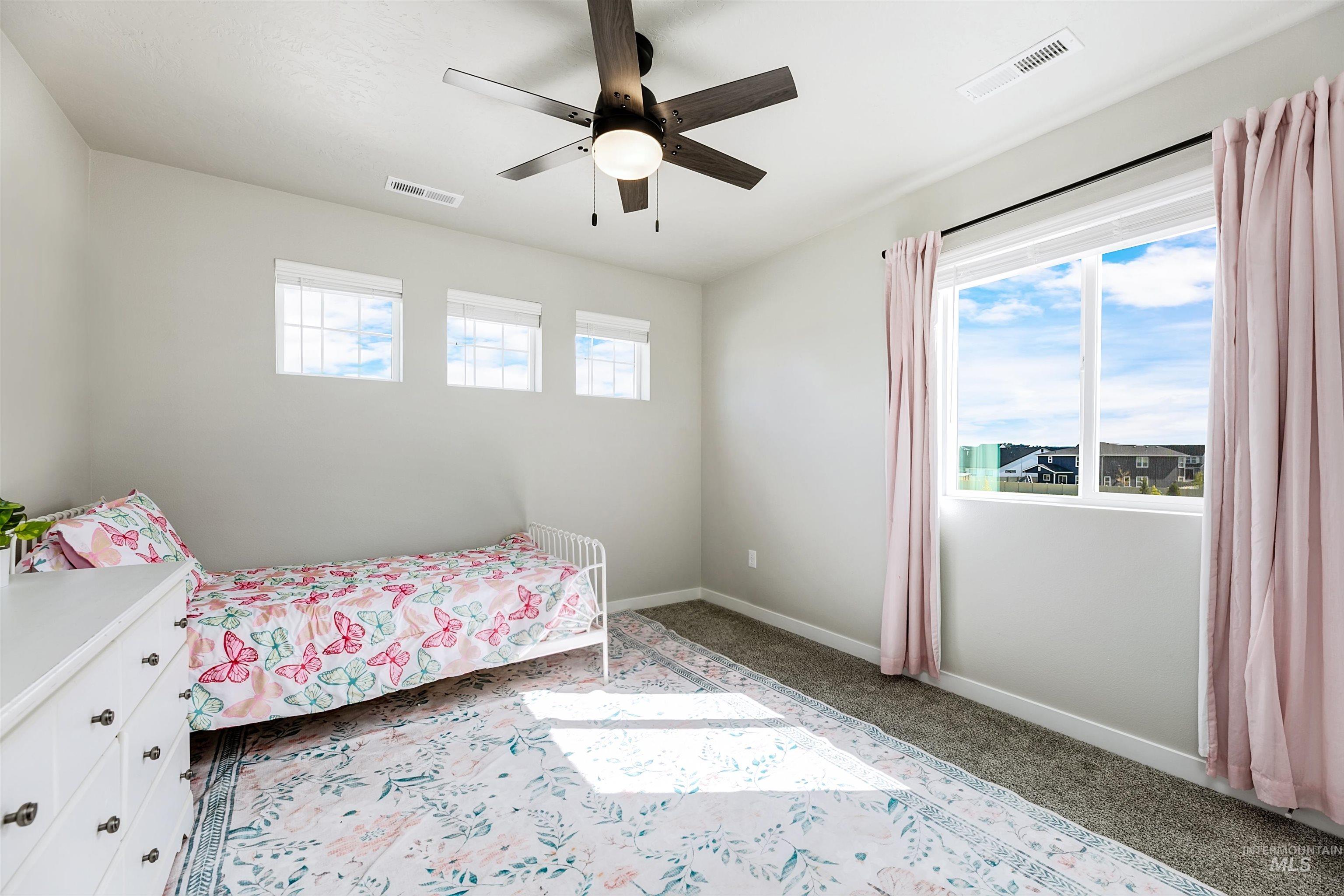 10385 W Mauve Clover Lane, Star, Idaho 83669, 4 Bedrooms, 2.5 Bathrooms, Residential For Sale, Price $569,500,MLS 98982547