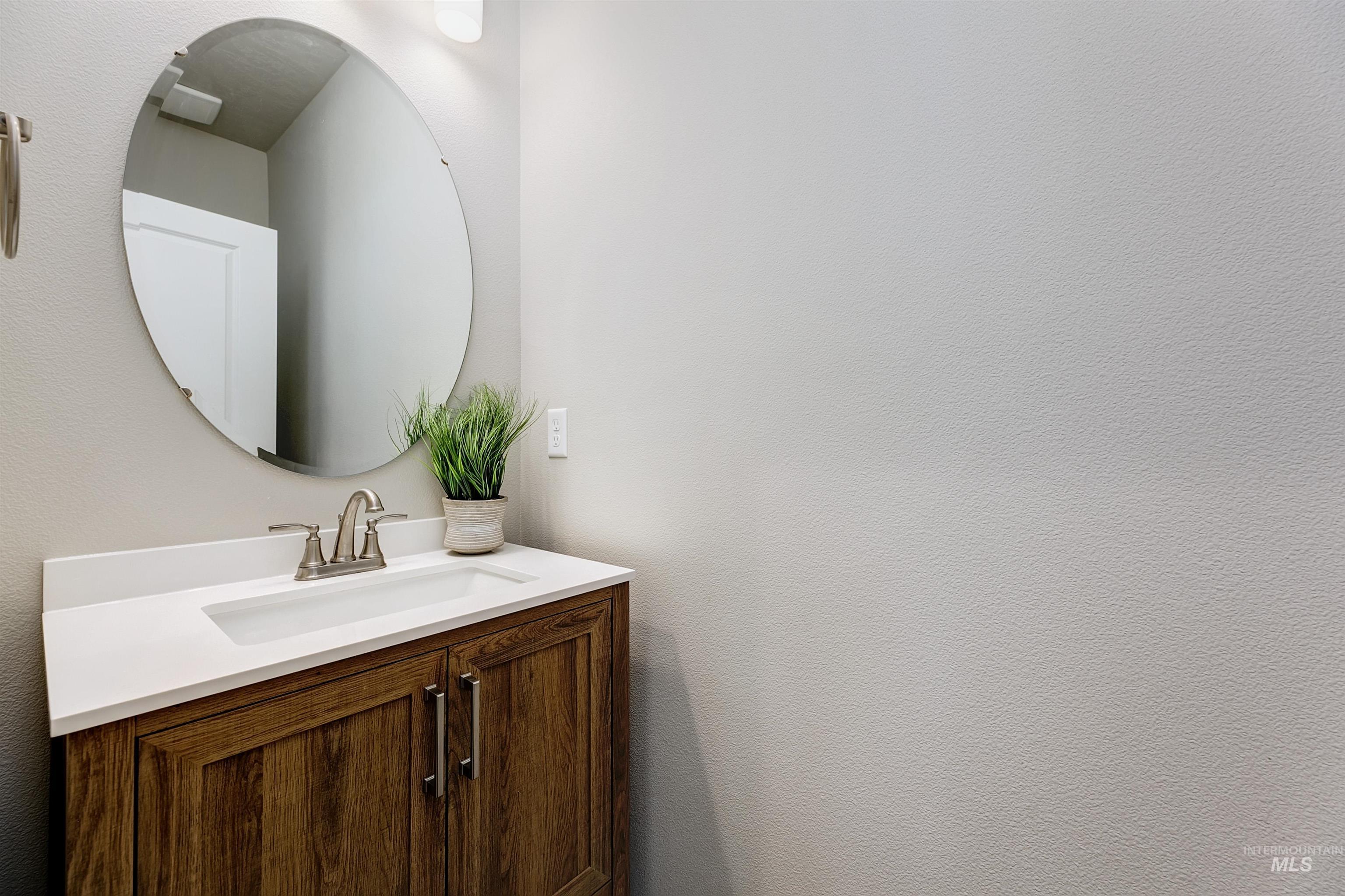 10385 W Mauve Clover Lane, Star, Idaho 83669, 4 Bedrooms, 2.5 Bathrooms, Residential For Sale, Price $569,500,MLS 98982547