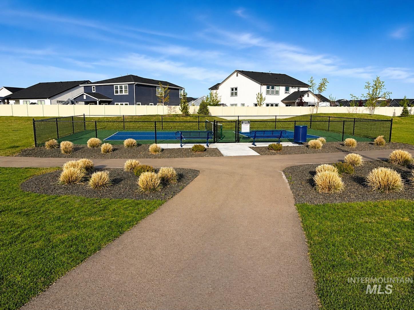 10385 W Mauve Clover Lane, Star, Idaho 83669, 4 Bedrooms, 2.5 Bathrooms, Residential For Sale, Price $569,500,MLS 98982547