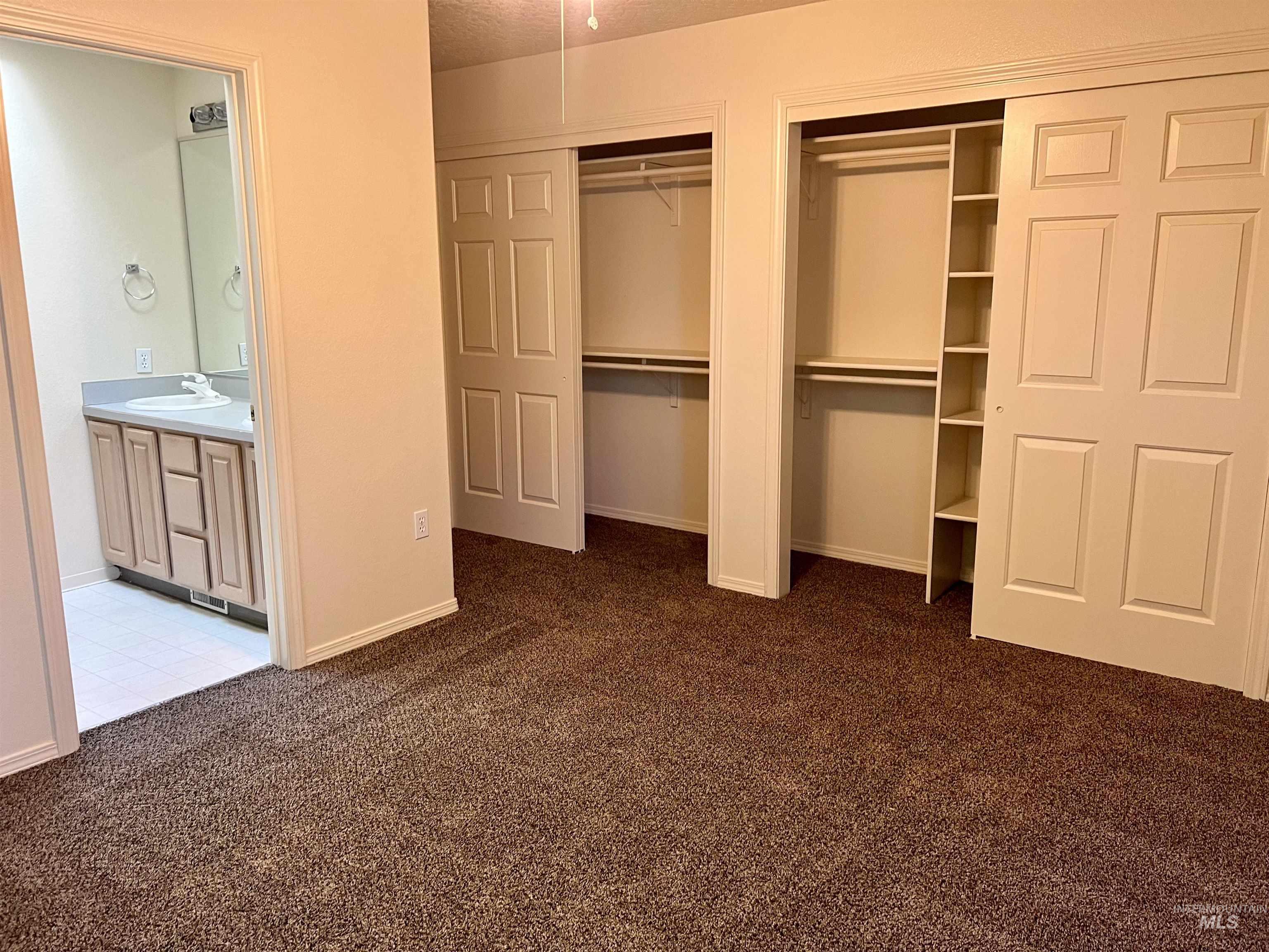 7949 W Holt Ct., Boise, Idaho 83704, 3 Bedrooms, 2.5 Bathrooms, Residential For Sale, Price $355,000, 98982551