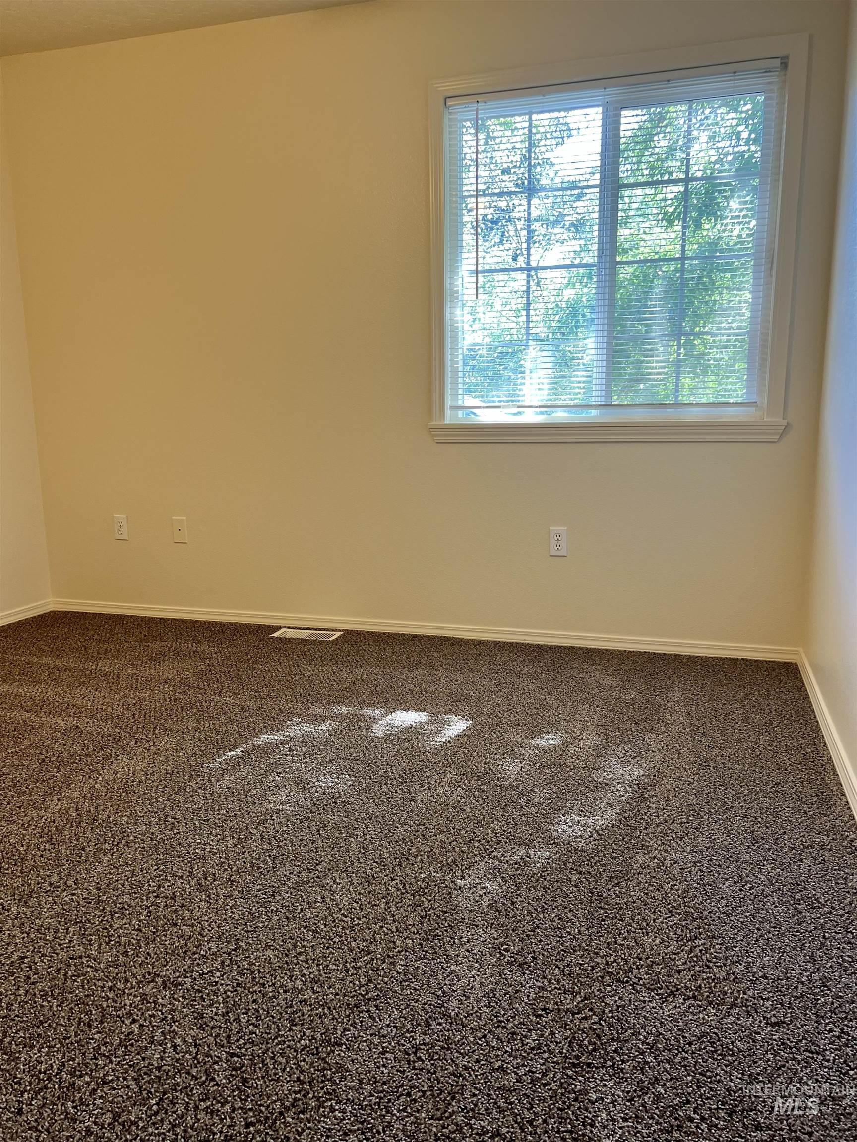 7949 W Holt Ct., Boise, Idaho 83704, 3 Bedrooms, 2.5 Bathrooms, Residential For Sale, Price $355,000, 98982551