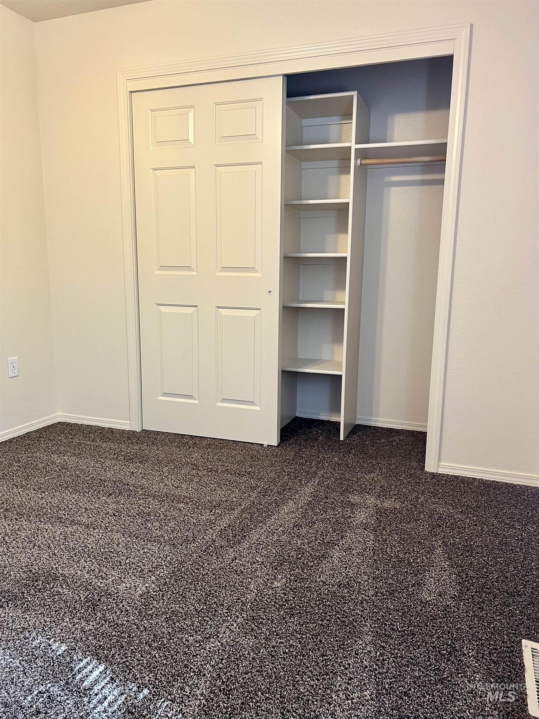 7949 W Holt Ct., Boise, Idaho 83704, 3 Bedrooms, 2.5 Bathrooms, Residential For Sale, Price $355,000, 98982551