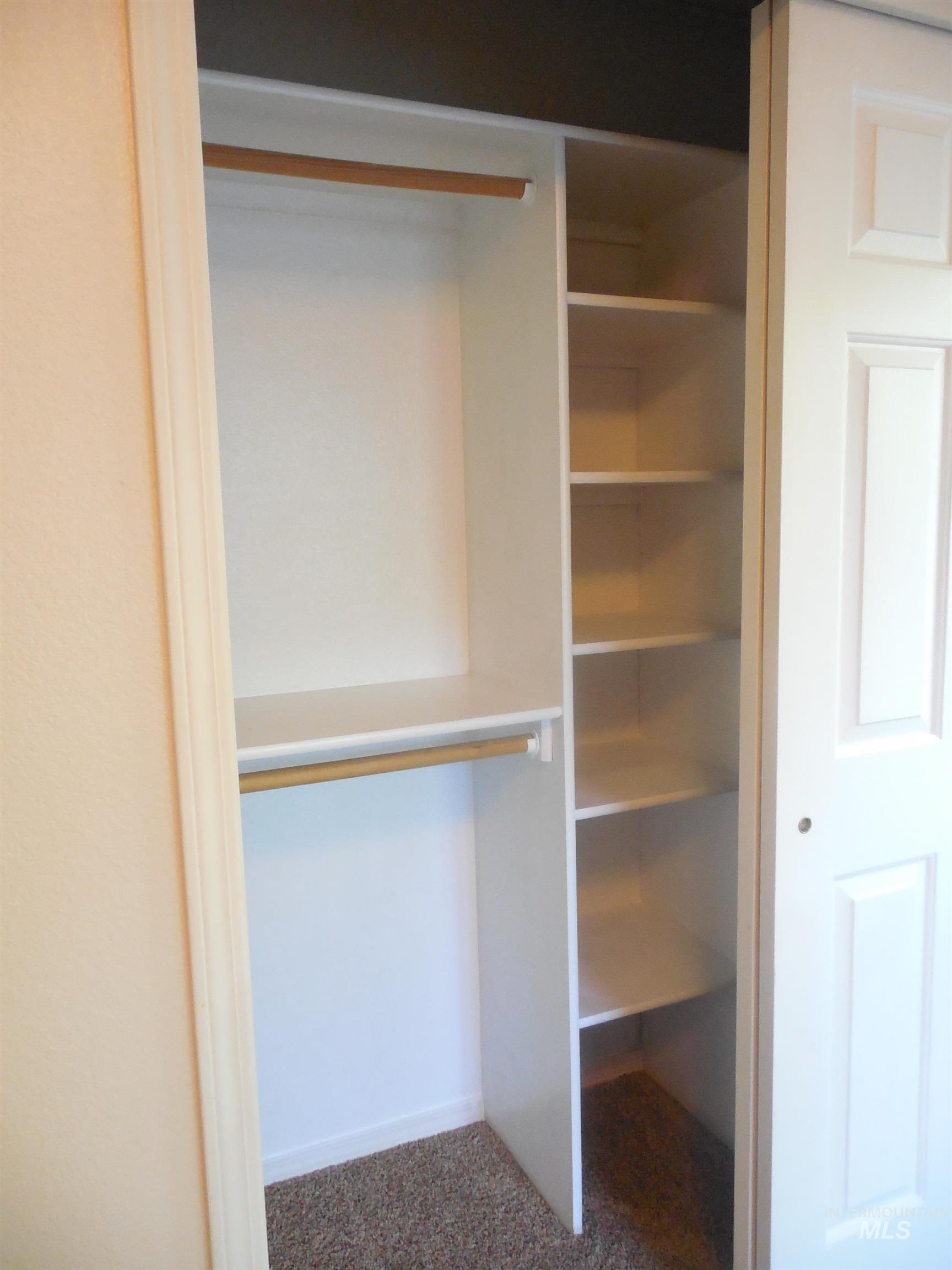 7937 W Holt Ct., Boise, Idaho 83704, 2 Bedrooms, 2.5 Bathrooms, Residential For Sale, Price $313,000, 98982552