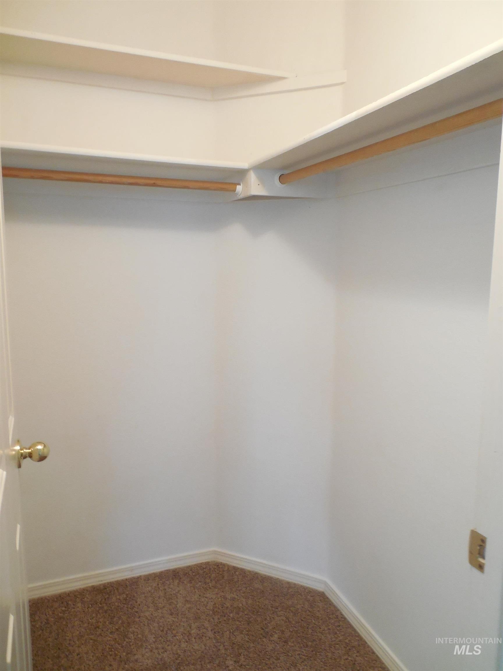 7937 W Holt Ct., Boise, Idaho 83704, 2 Bedrooms, 2.5 Bathrooms, Residential For Sale, Price $313,000, 98982552