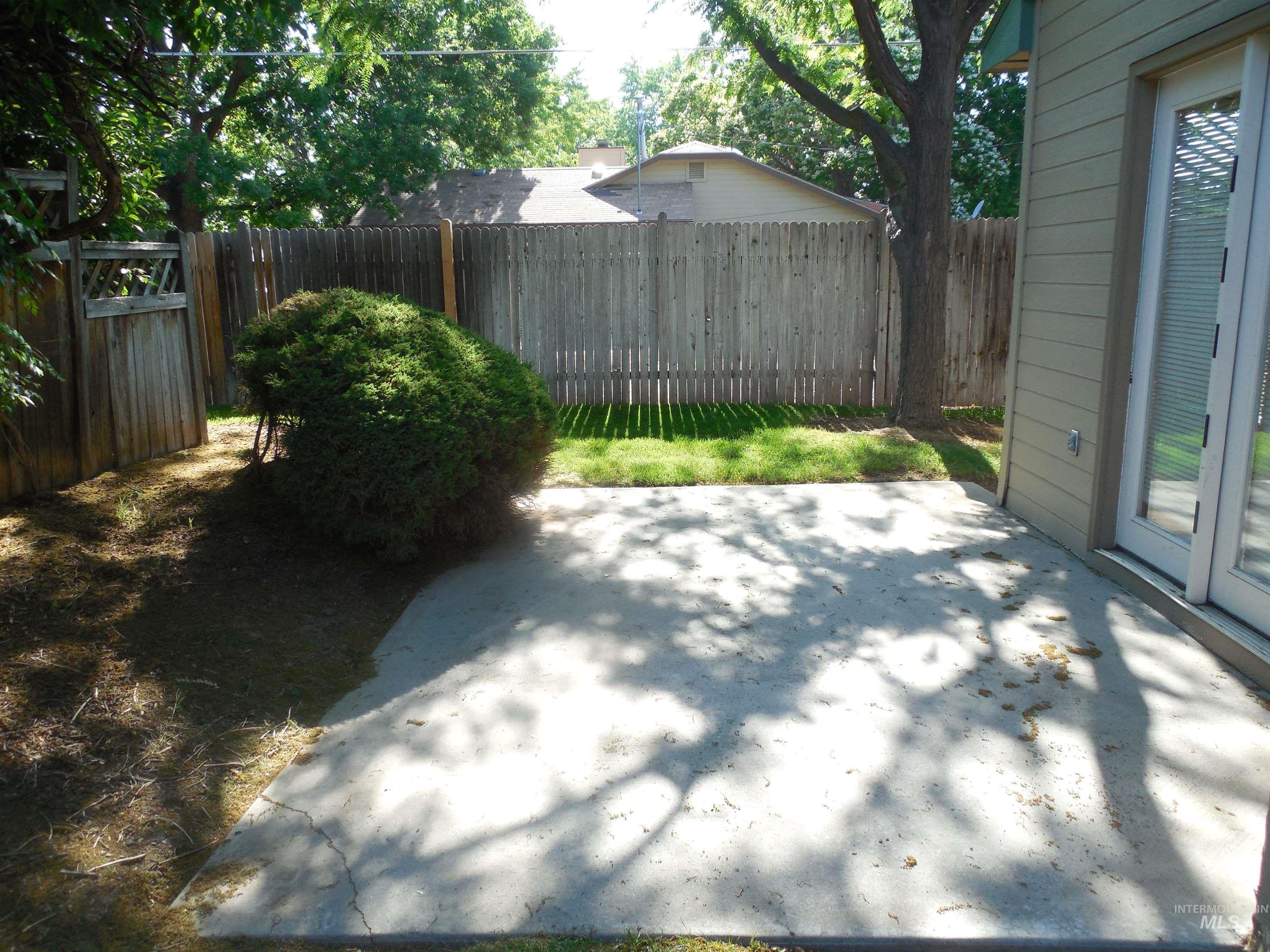 7937 W Holt Ct., Boise, Idaho 83704, 2 Bedrooms, 2.5 Bathrooms, Residential For Sale, Price $313,000, 98982552