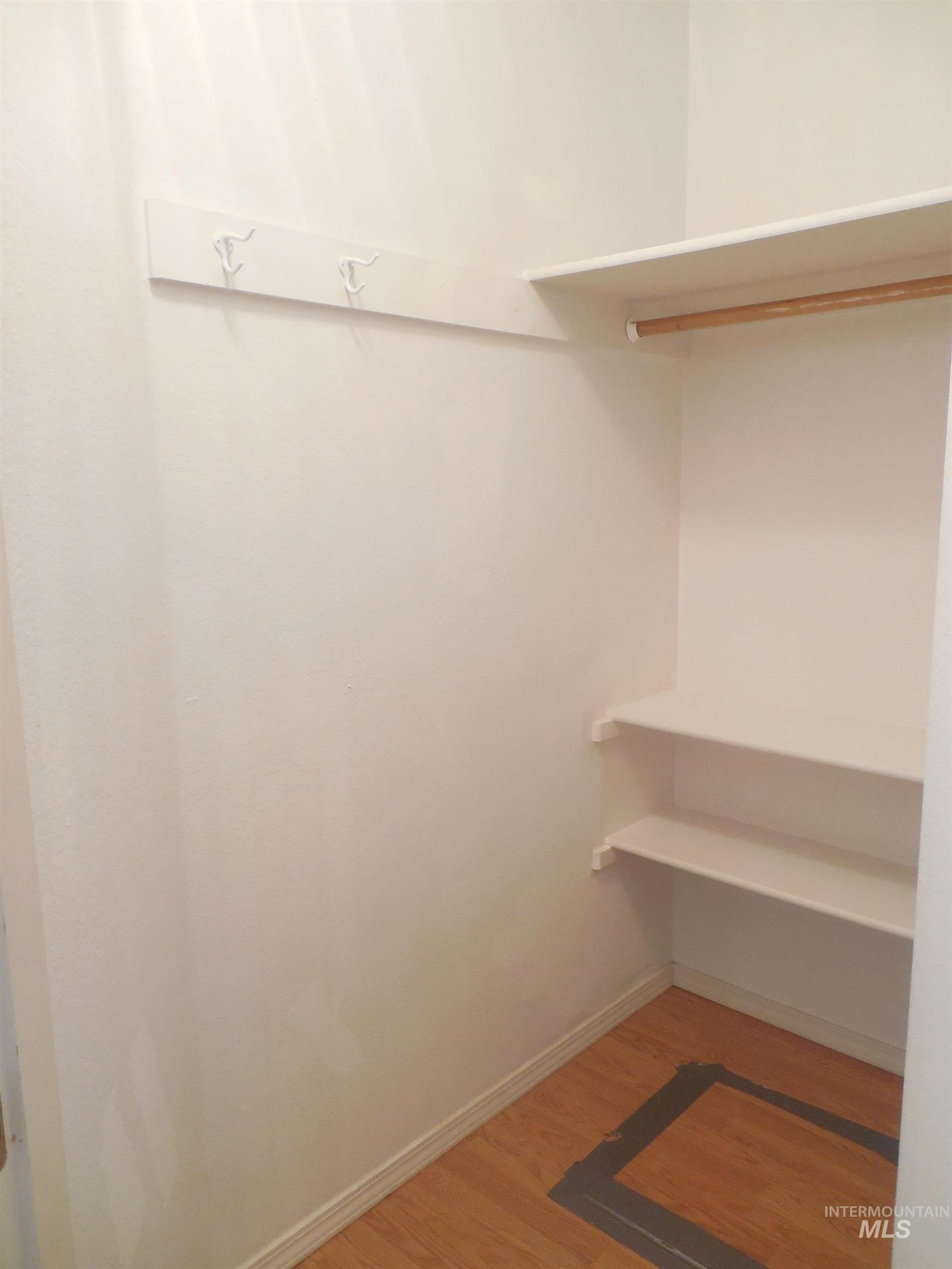 7937 W Holt Ct., Boise, Idaho 83704, 2 Bedrooms, 2.5 Bathrooms, Residential For Sale, Price $313,000, 98982552