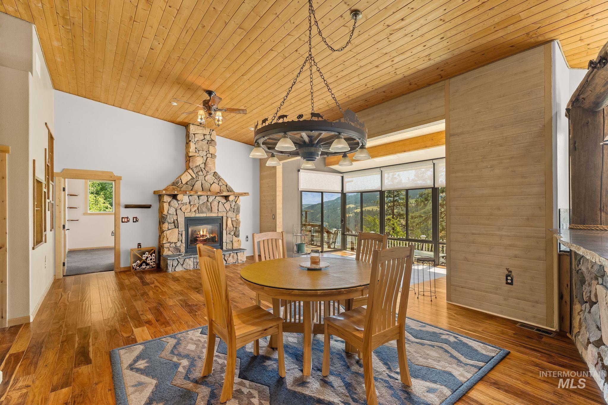 809 River Pointe Lane, Lenore, Idaho 83541, 2 Bedrooms, 2 Bathrooms, Residential For Sale, Price $995,000, 98982553