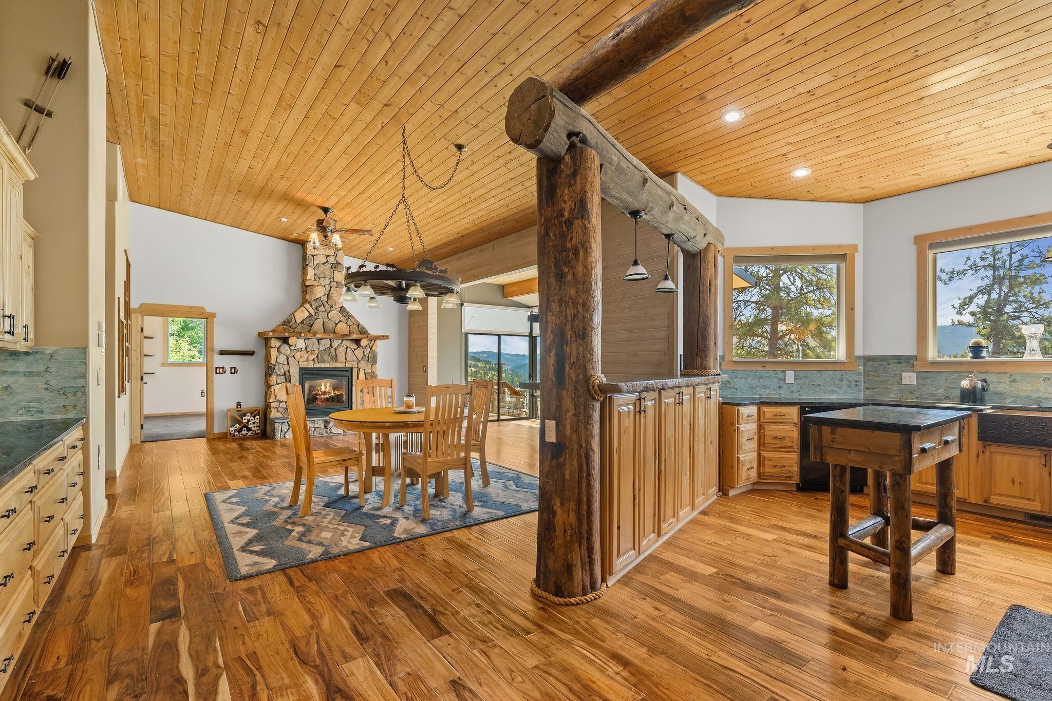 809 River Pointe Lane, Lenore, Idaho 83541, 2 Bedrooms, 2 Bathrooms, Residential For Sale, Price $995,000, 98982553