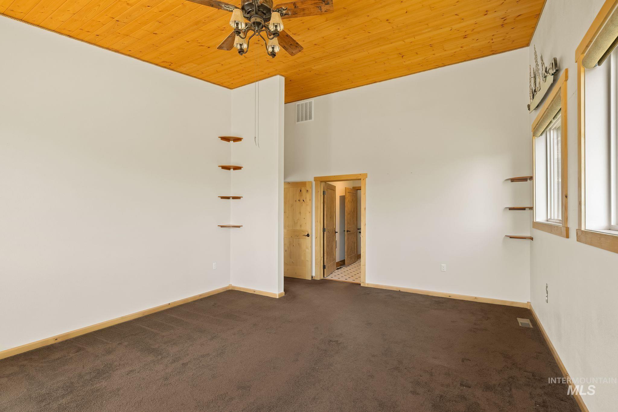809 River Pointe Lane, Lenore, Idaho 83541, 2 Bedrooms, 2 Bathrooms, Residential For Sale, Price $995,000, 98982553
