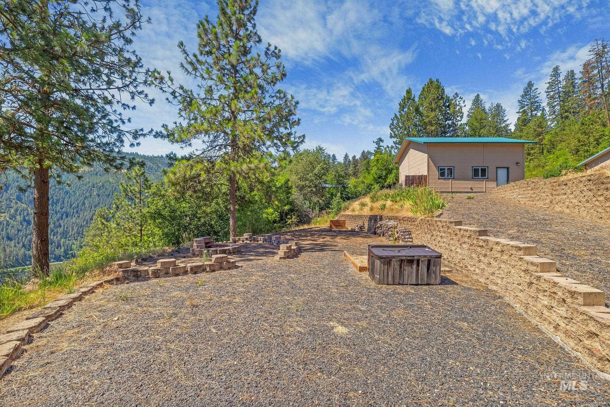 809 River Pointe Lane, Lenore, Idaho 83541, 2 Bedrooms, 2 Bathrooms, Residential For Sale, Price $995,000, 98982553