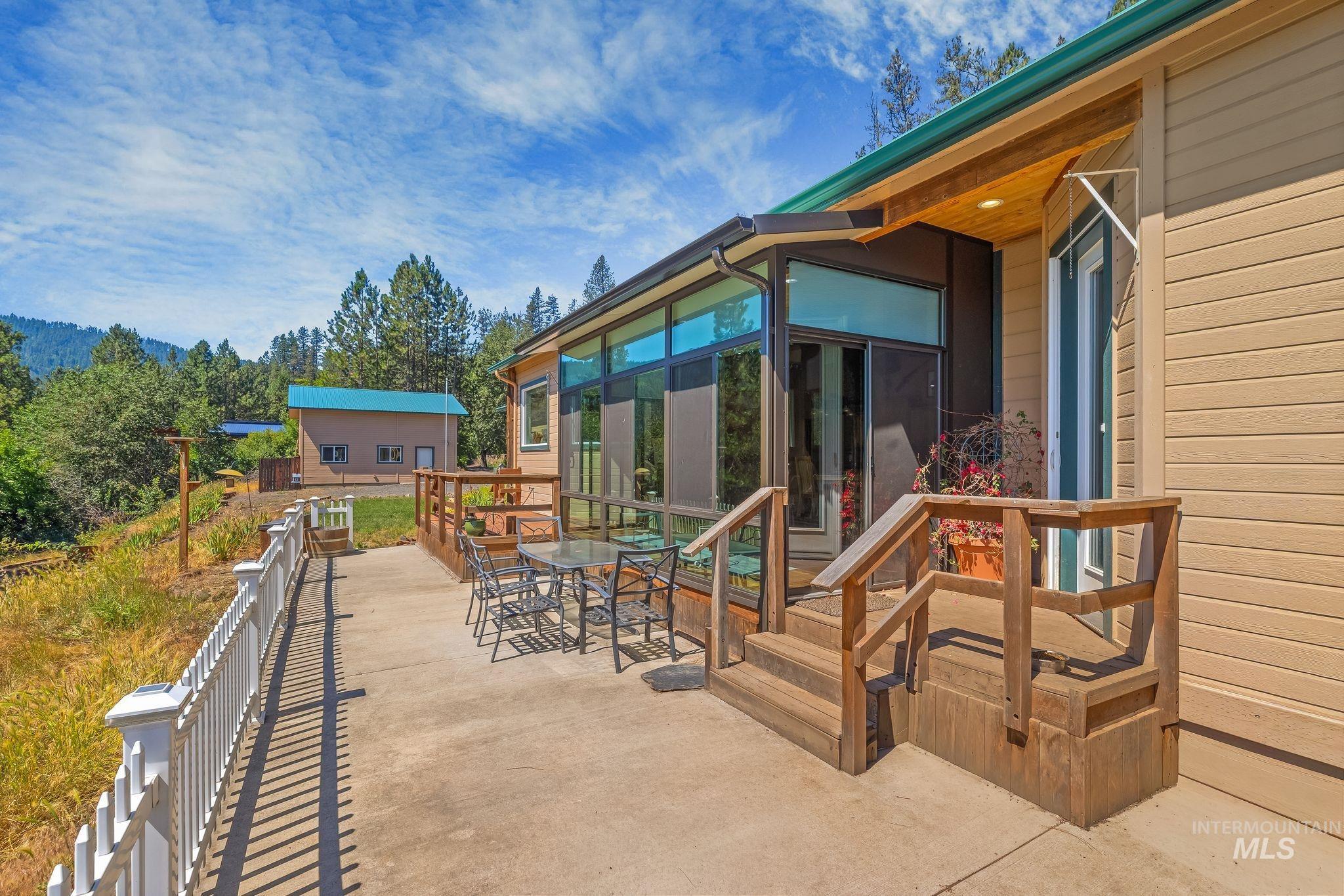 809 River Pointe Lane, Lenore, Idaho 83541, 2 Bedrooms, 2 Bathrooms, Residential For Sale, Price $995,000, 98982553