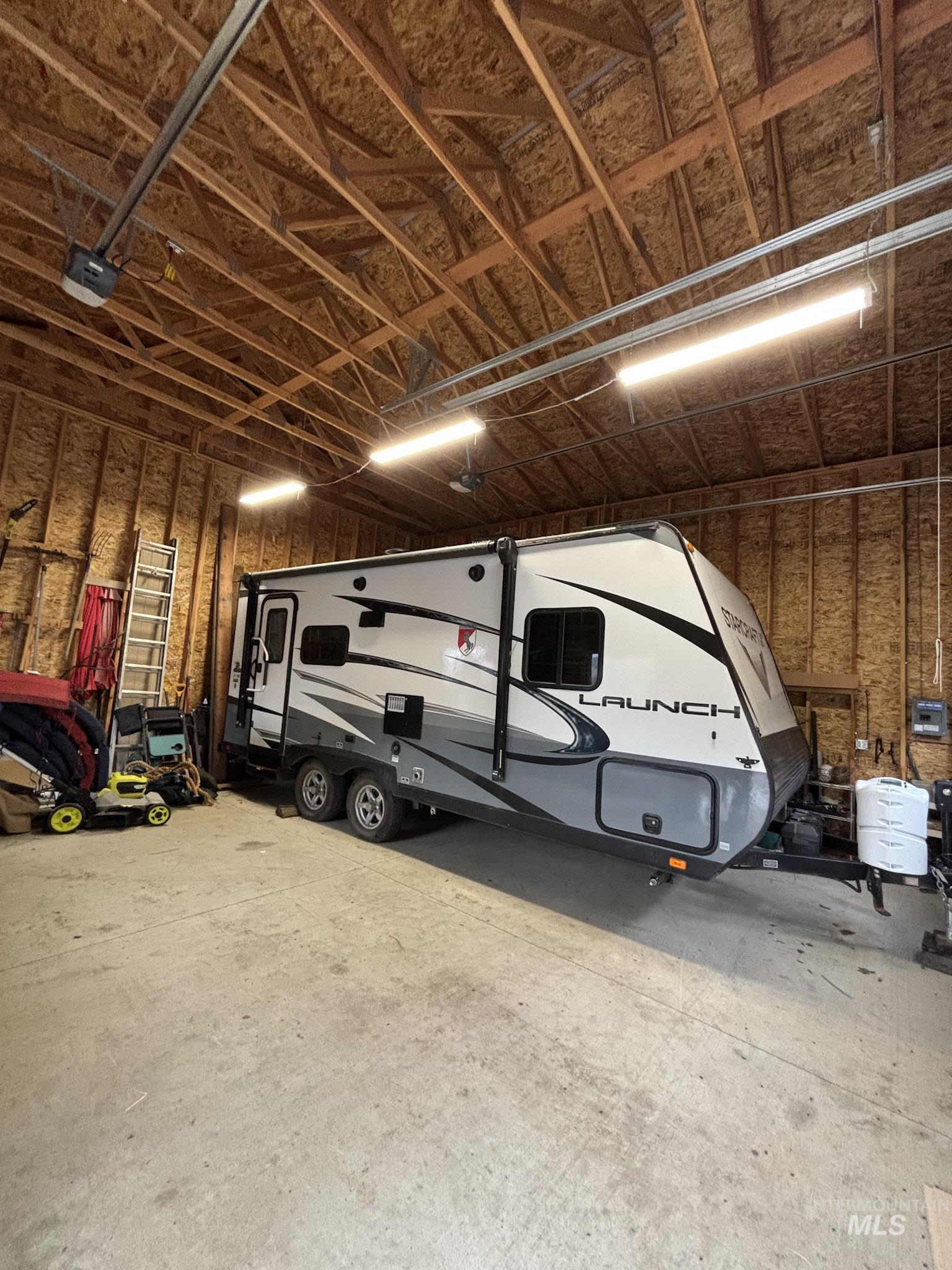 809 River Pointe Lane, Lenore, Idaho 83541, 2 Bedrooms, 2 Bathrooms, Residential For Sale, Price $995,000, 98982553