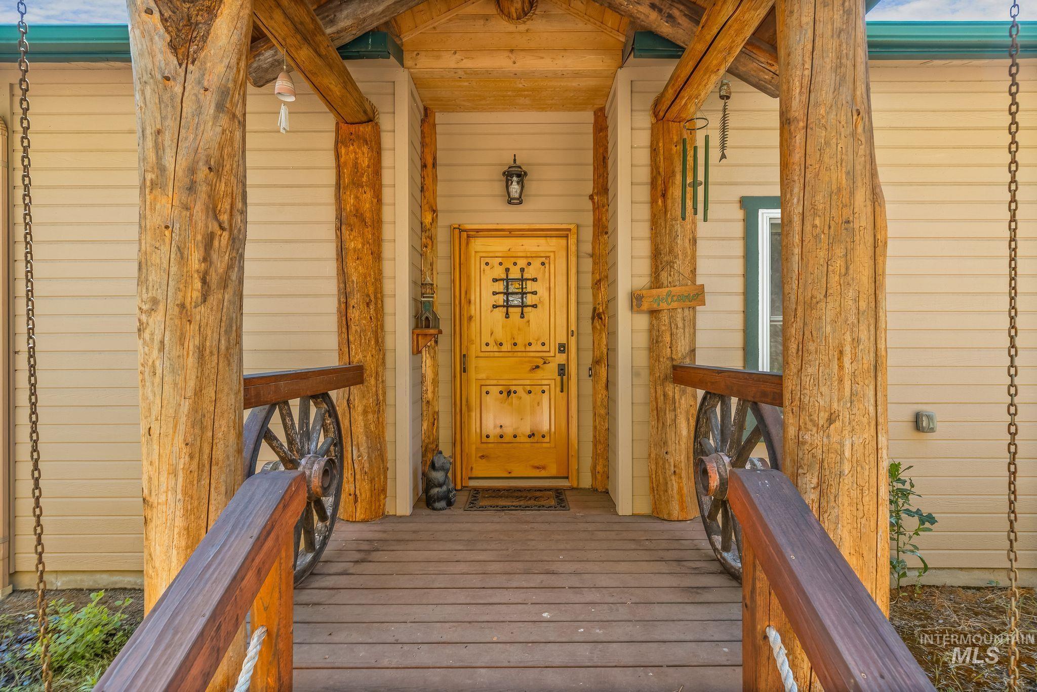 809 River Pointe Lane, Lenore, Idaho 83541, 2 Bedrooms, 2 Bathrooms, Residential For Sale, Price $995,000, 98982553
