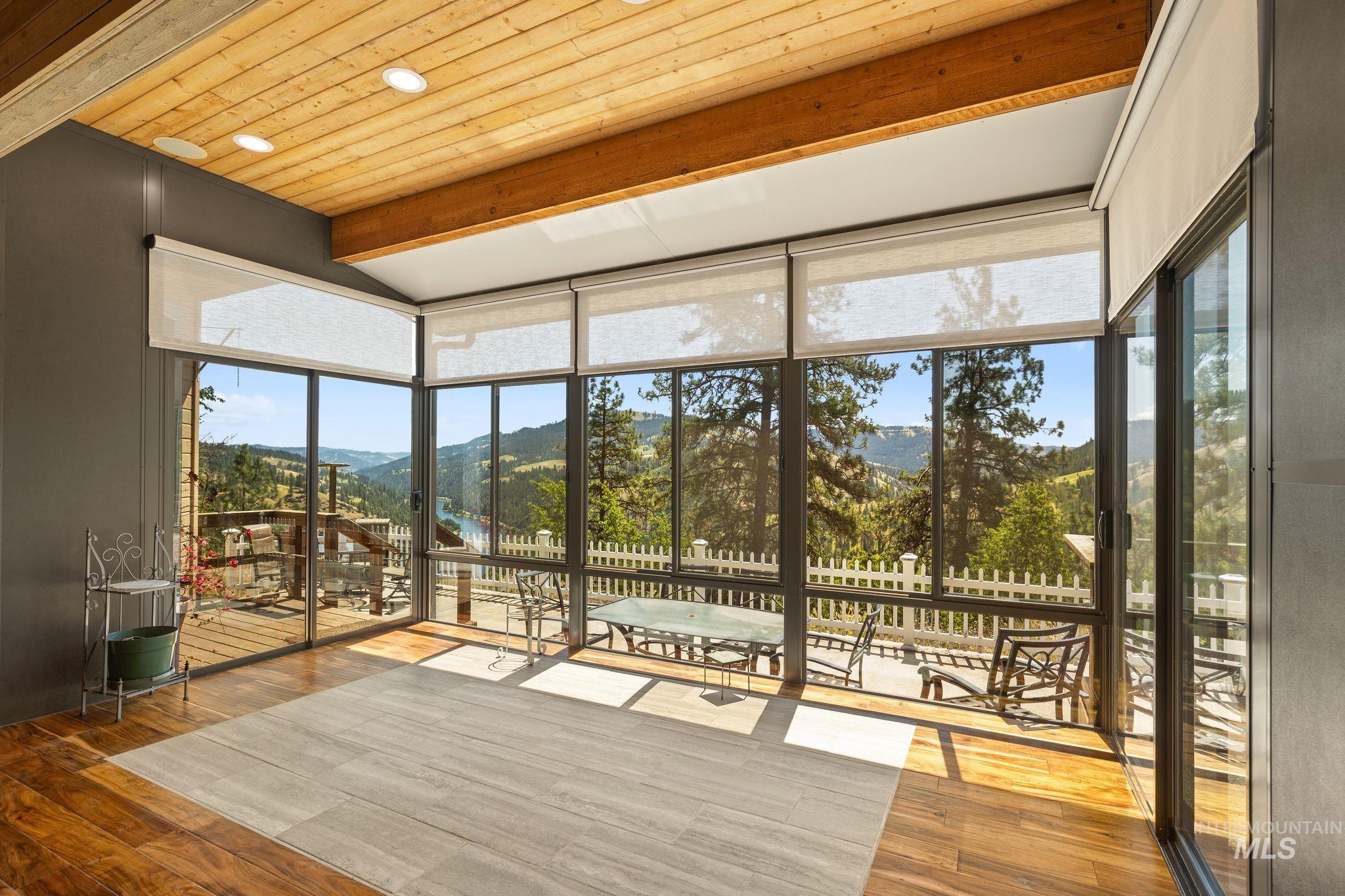 809 River Pointe Lane, Lenore, Idaho 83541, 2 Bedrooms, 2 Bathrooms, Residential For Sale, Price $995,000, 98982553