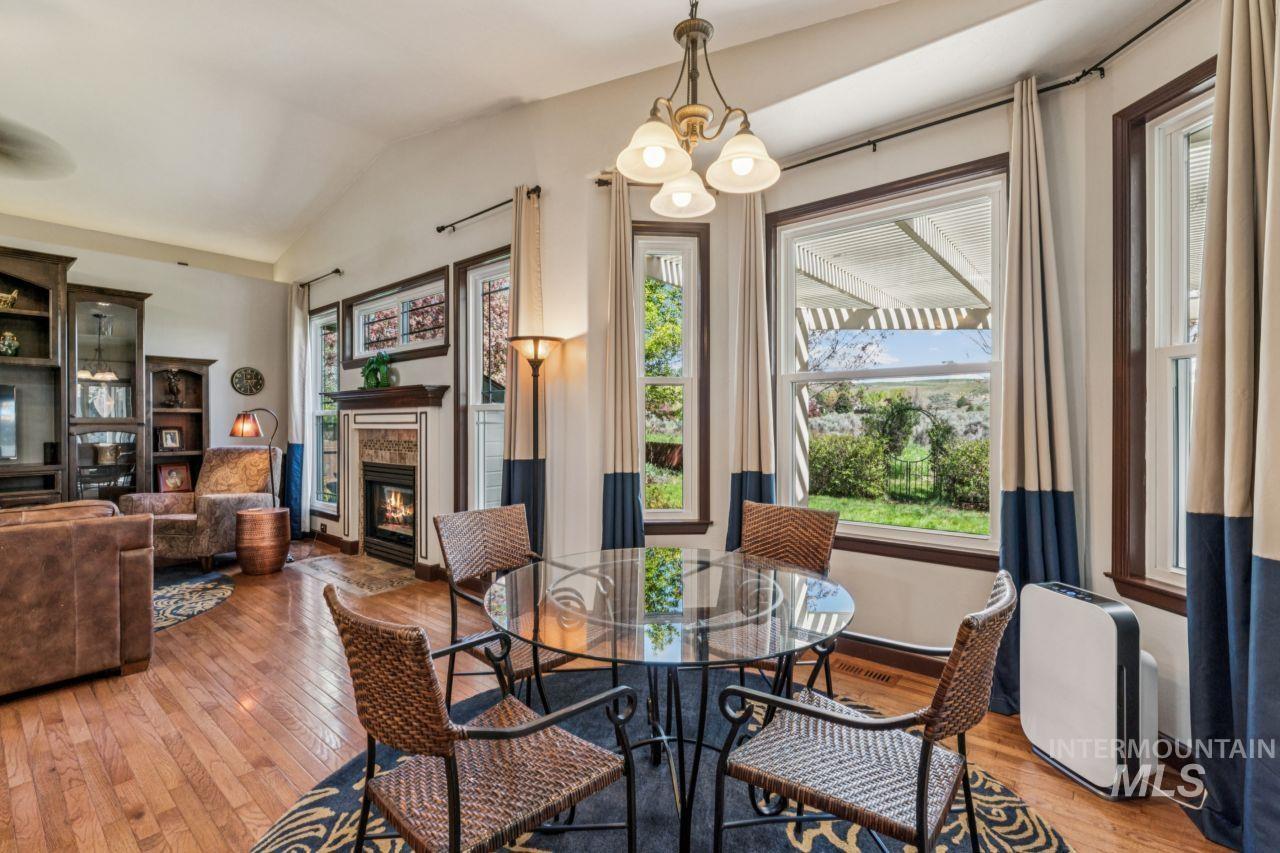 10220 N Palisades Way, Boise, Idaho 83714-9503, 3 Bedrooms, 2 Bathrooms, Residential For Sale, Price $629,000, 98982554