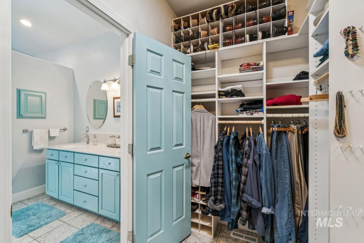 10220 N Palisades Way, Boise, Idaho 83714-9503, 3 Bedrooms, 2 Bathrooms, Residential For Sale, Price $629,000, 98982554