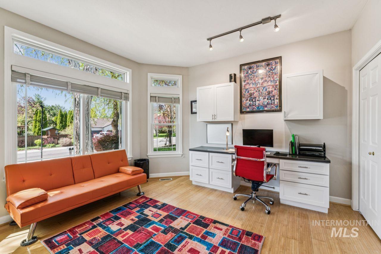 10220 N Palisades Way, Boise, Idaho 83714-9503, 3 Bedrooms, 2 Bathrooms, Residential For Sale, Price $629,000, 98982554