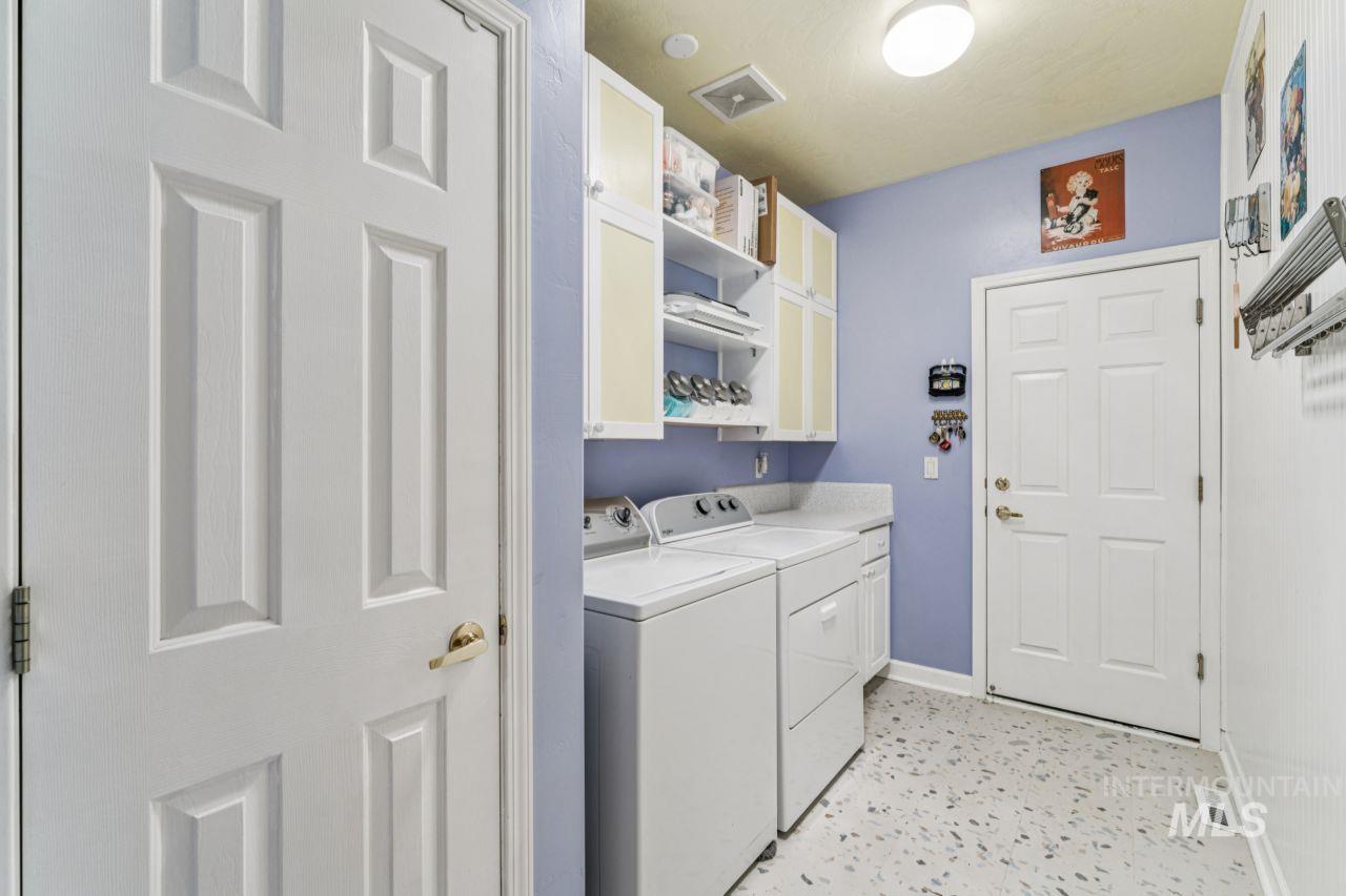 10220 N Palisades Way, Boise, Idaho 83714-9503, 3 Bedrooms, 2 Bathrooms, Residential For Sale, Price $629,000, 98982554