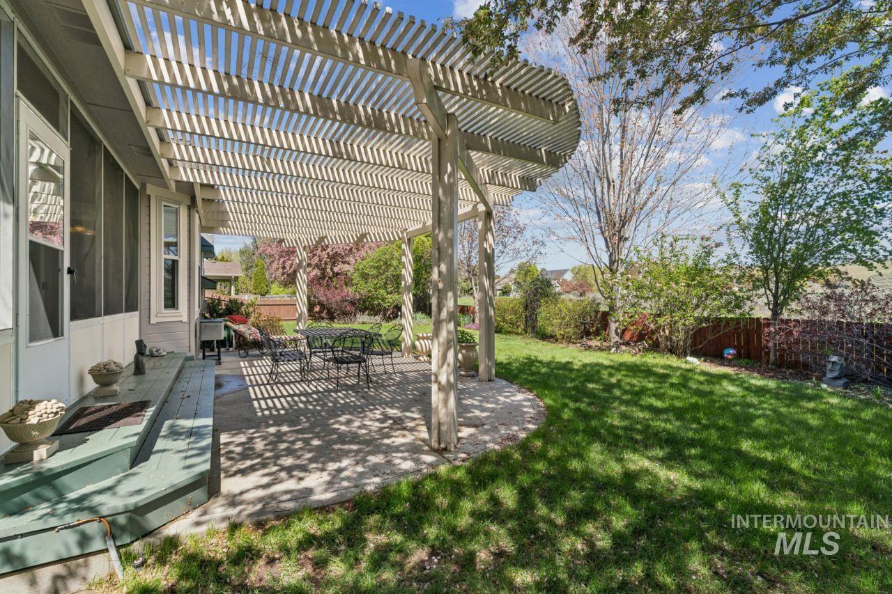 10220 N Palisades Way, Boise, Idaho 83714-9503, 3 Bedrooms, 2 Bathrooms, Residential For Sale, Price $629,000, 98982554