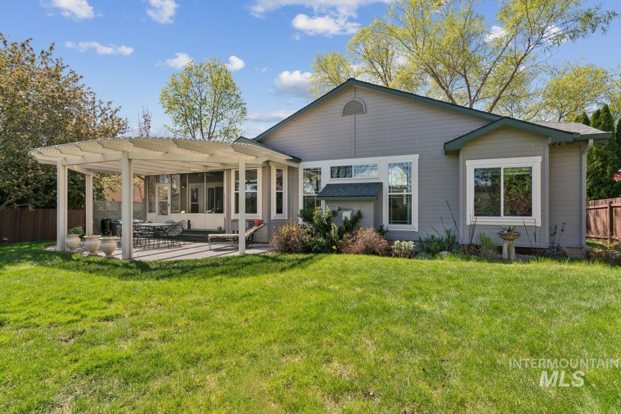 10220 N Palisades Way, Boise, Idaho 83714-9503, 3 Bedrooms, 2 Bathrooms, Residential For Sale, Price $629,000, 98982554