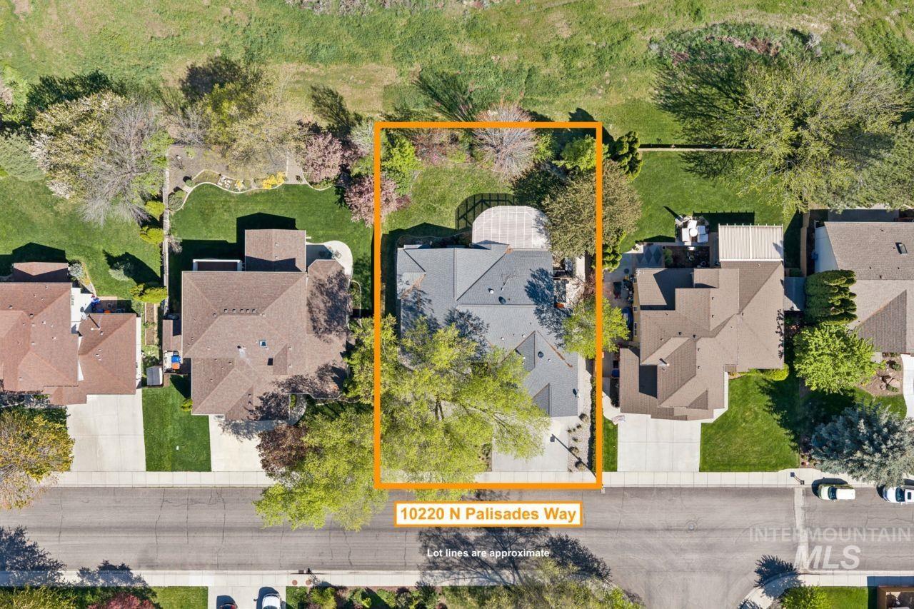 10220 N Palisades Way, Boise, Idaho 83714-9503, 3 Bedrooms, 2 Bathrooms, Residential For Sale, Price $629,000, 98982554